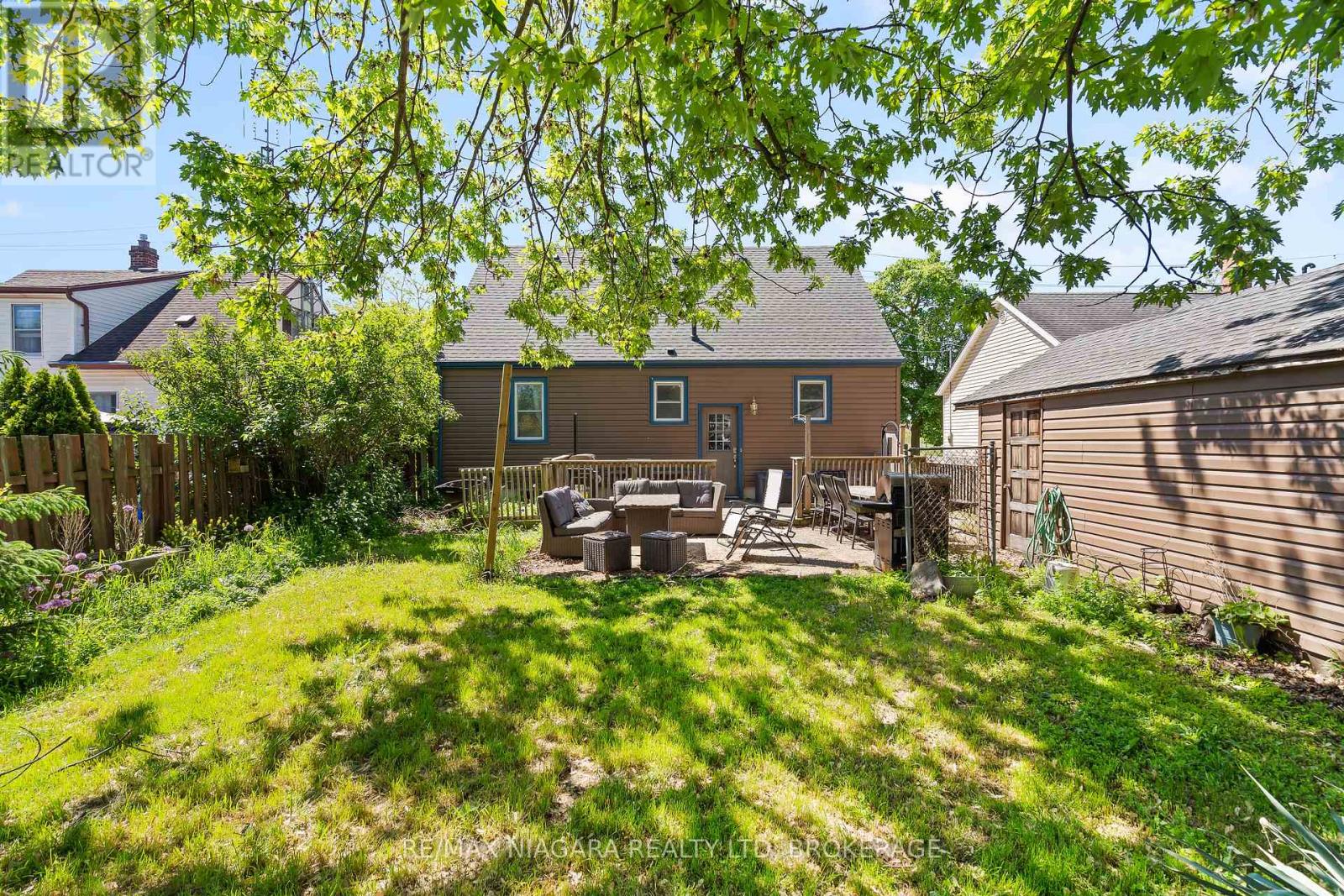 39 Seymour Avenue, St. Catharines, Ontario  L2P 1A5 - Photo 25 - X12337830