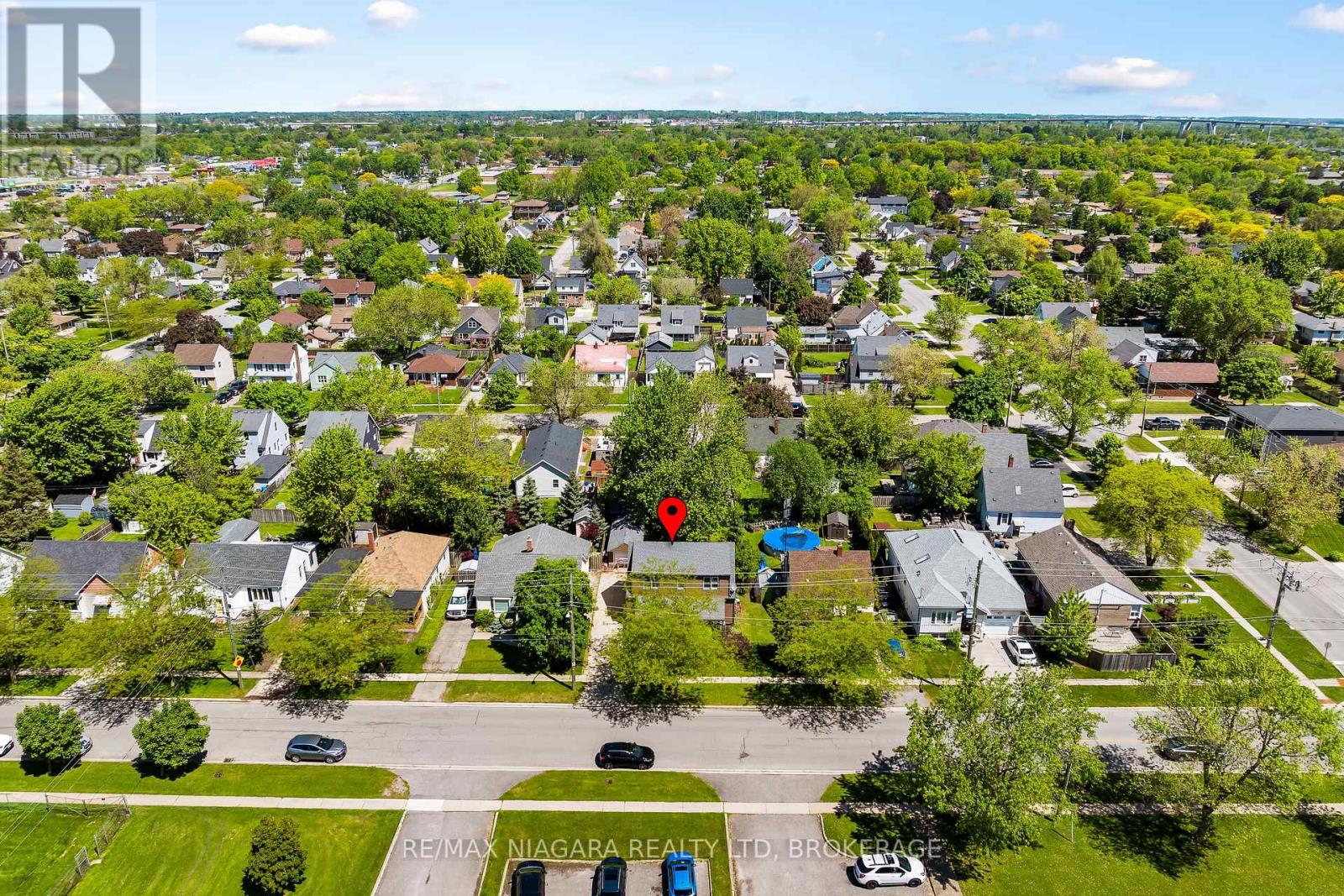 39 Seymour Avenue, St. Catharines, Ontario  L2P 1A5 - Photo 28 - X12337830