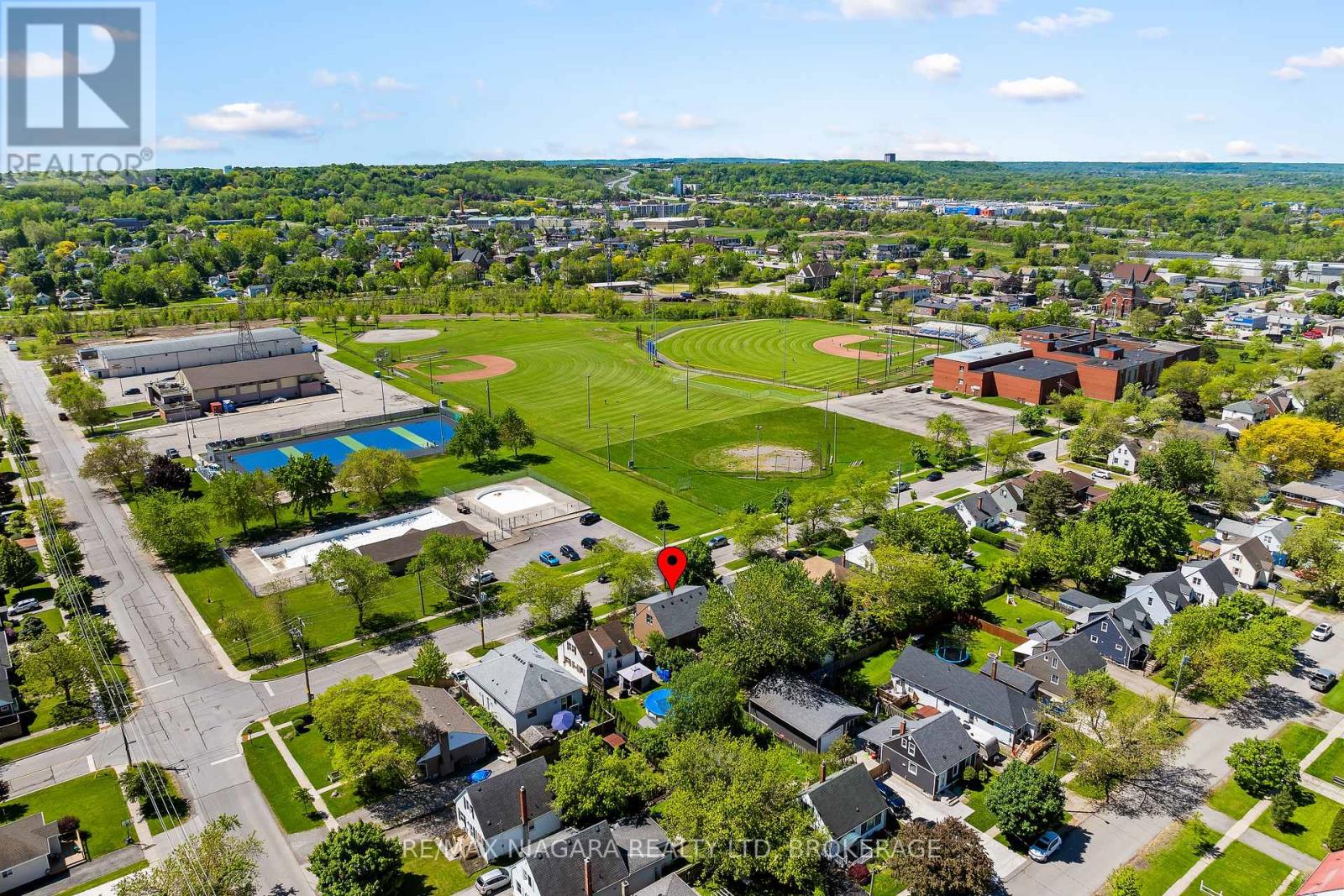 39 Seymour Avenue, St. Catharines, Ontario  L2P 1A5 - Photo 32 - X12337830