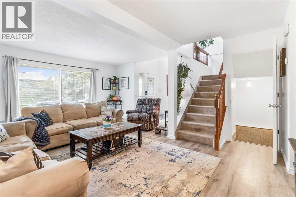 Property at 283 Abinger Crescent NE image 5