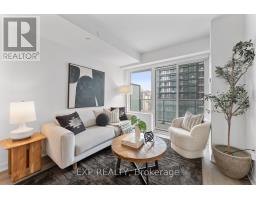 2011 - 99 BROADWAY AVENUE, Toronto, Ontario