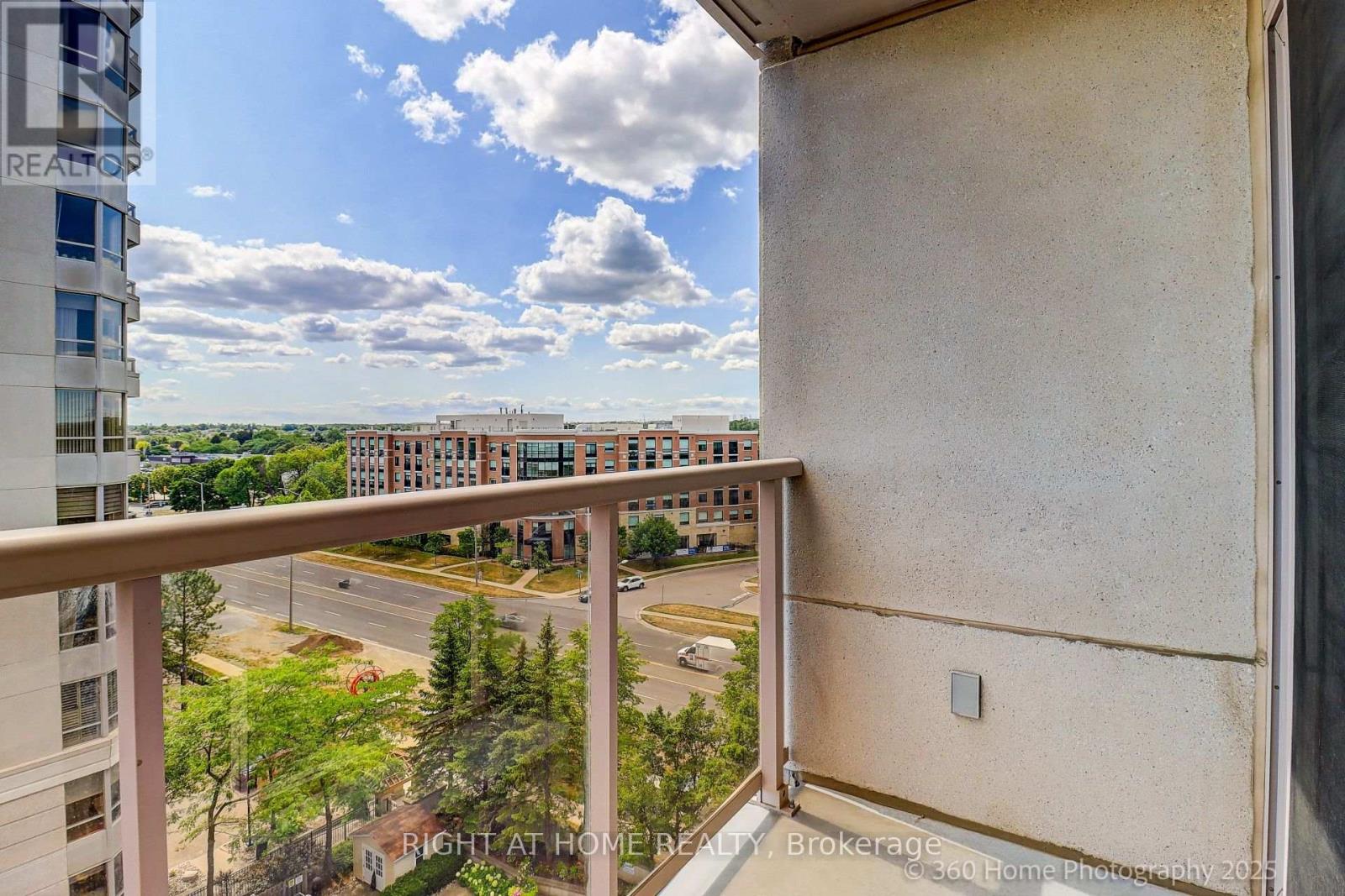 817 - 1200 The Esplanade N, Pickering, Ontario  L1V 6V3 - Photo 6 - E12350261