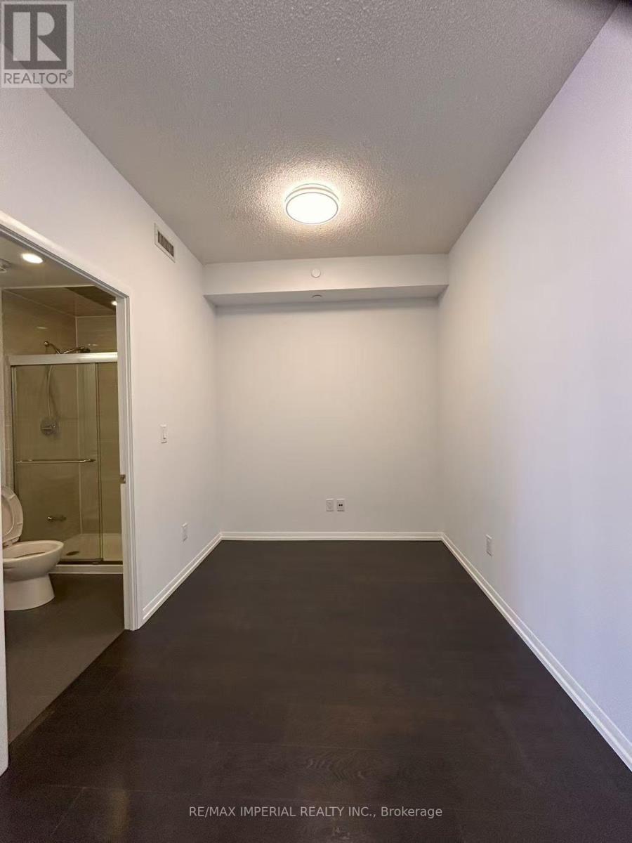 530 - 540 Bur Oak Avenue, Markham (Berczy), Ontario  L6C 0Y2 - Photo 19 - N12350274