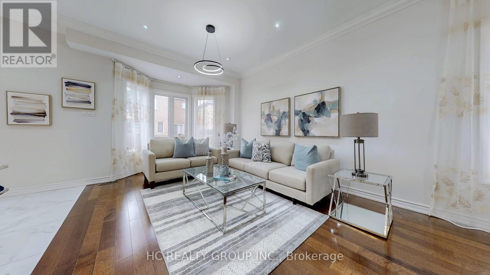 67 Melbourne Drive, Richmond Hill, Ontario L4S 2V2 - Photo 5 - N12350311