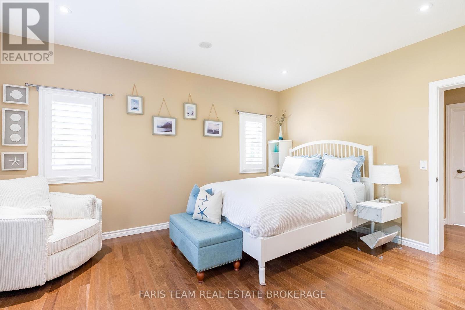 2 Grew Crescent, Penetanguishene, Ontario  L9M 0A4 - Photo 17 - S12350337