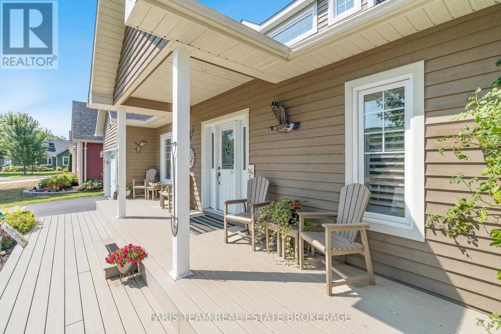 2 Grew Crescent, Penetanguishene, Ontario  L9M 0A4 - Photo 4 - S12350337