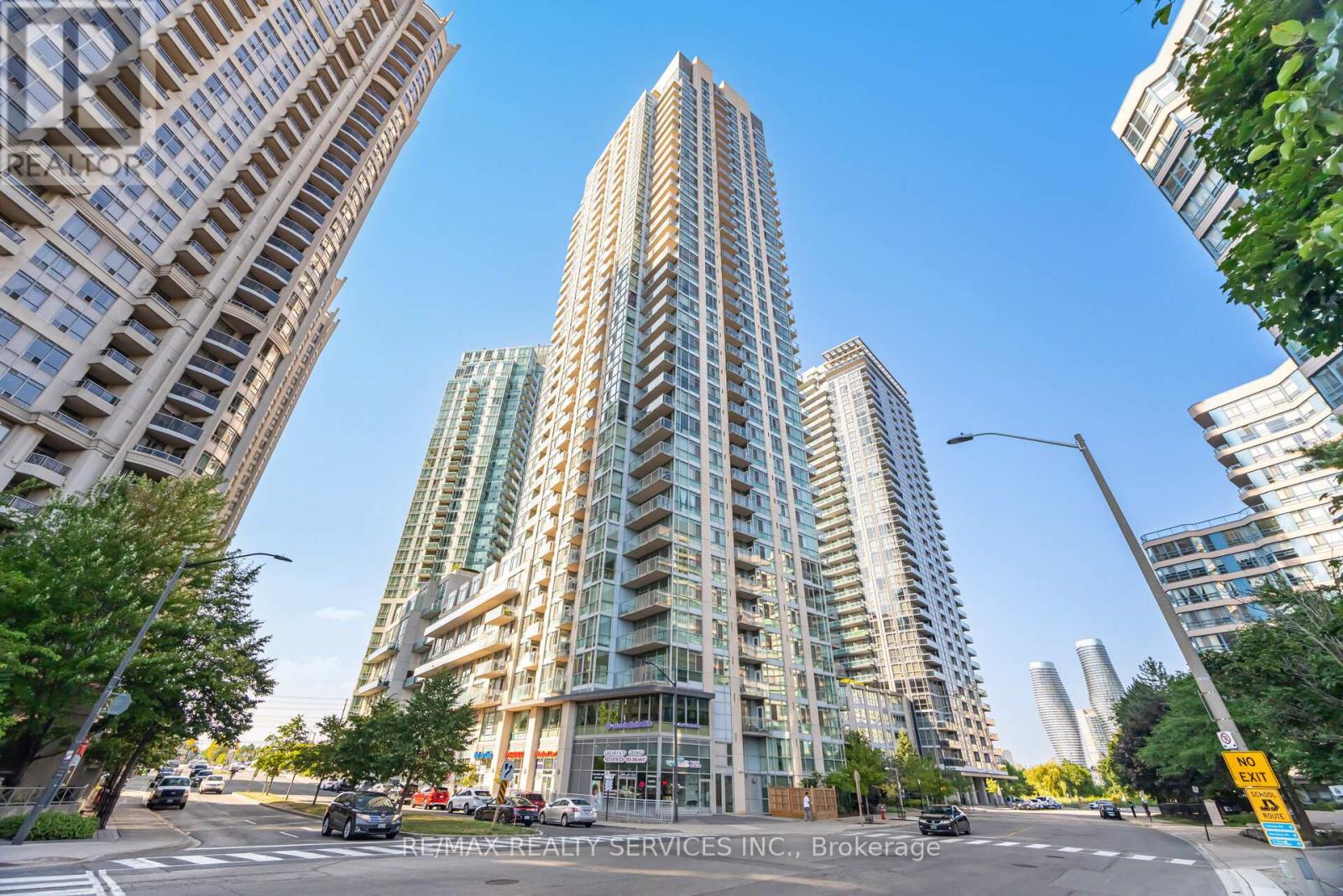 810 - 225 WEBB DRIVE, Mississauga, Ontario