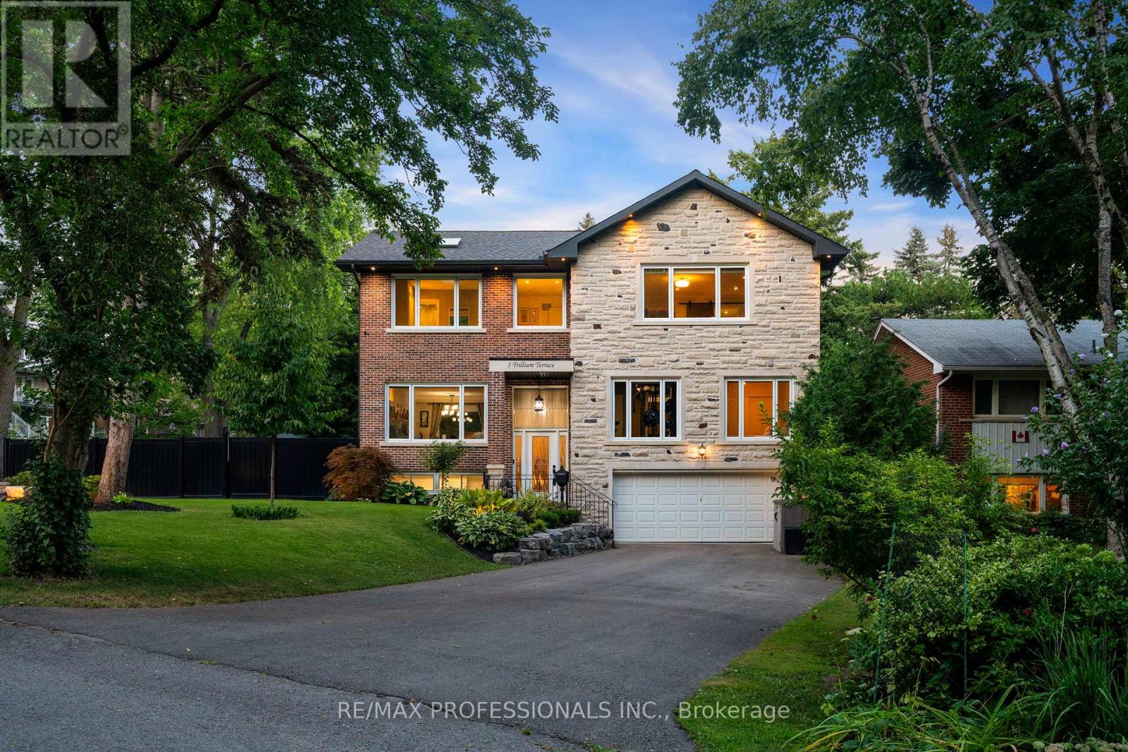 Property at 1 TRILLIUM TERRACE image 1