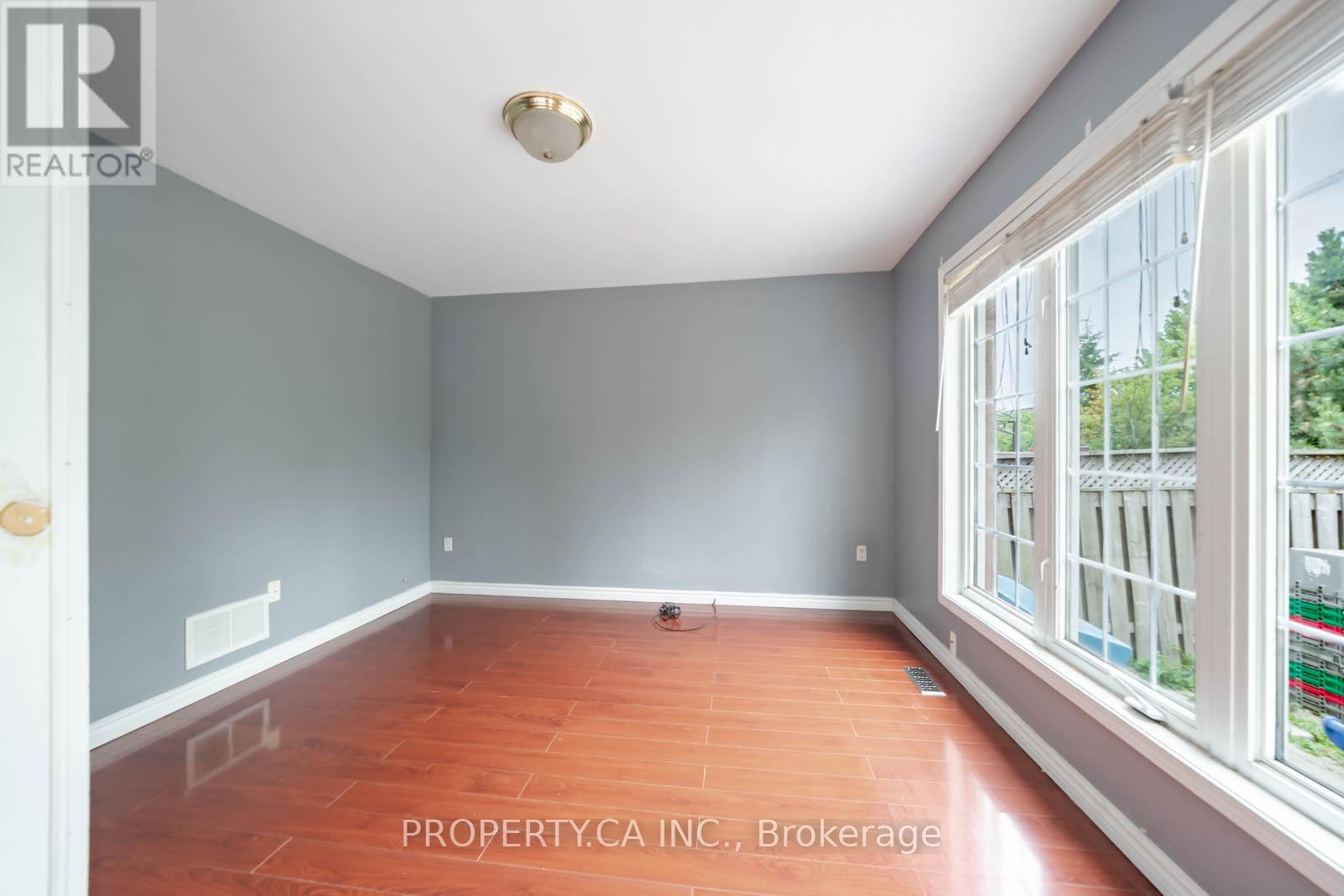 16 Fidelity Avenue, Brampton, Ontario  L7A 2S6 - Photo 15 - W12350276