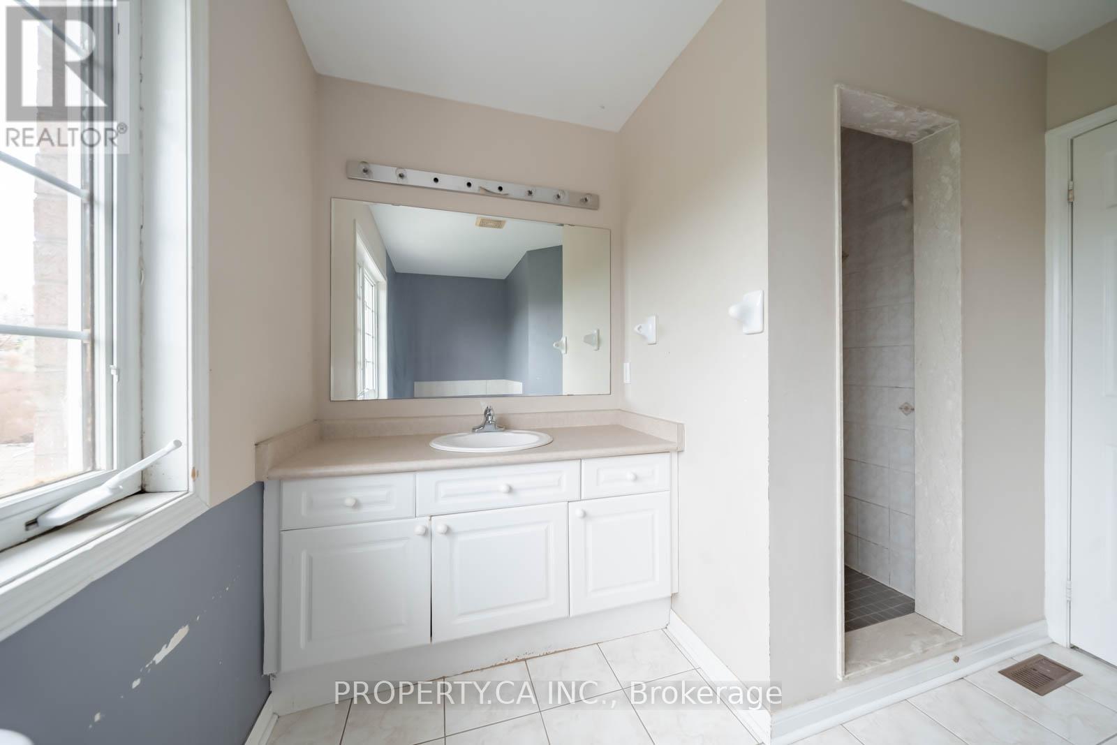 16 Fidelity Avenue, Brampton, Ontario  L7A 2S6 - Photo 23 - W12350276