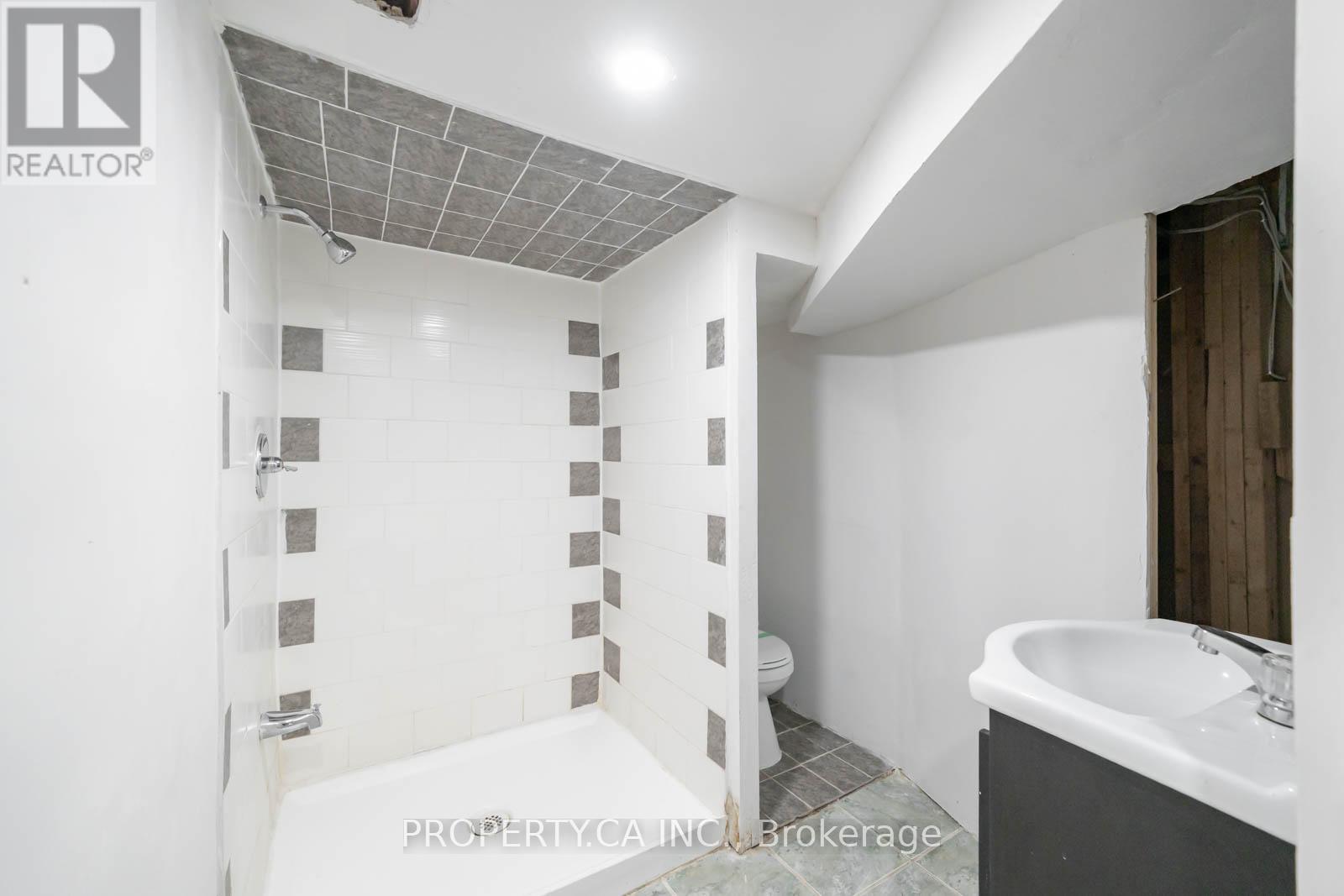 16 Fidelity Avenue, Brampton, Ontario  L7A 2S6 - Photo 27 - W12350276
