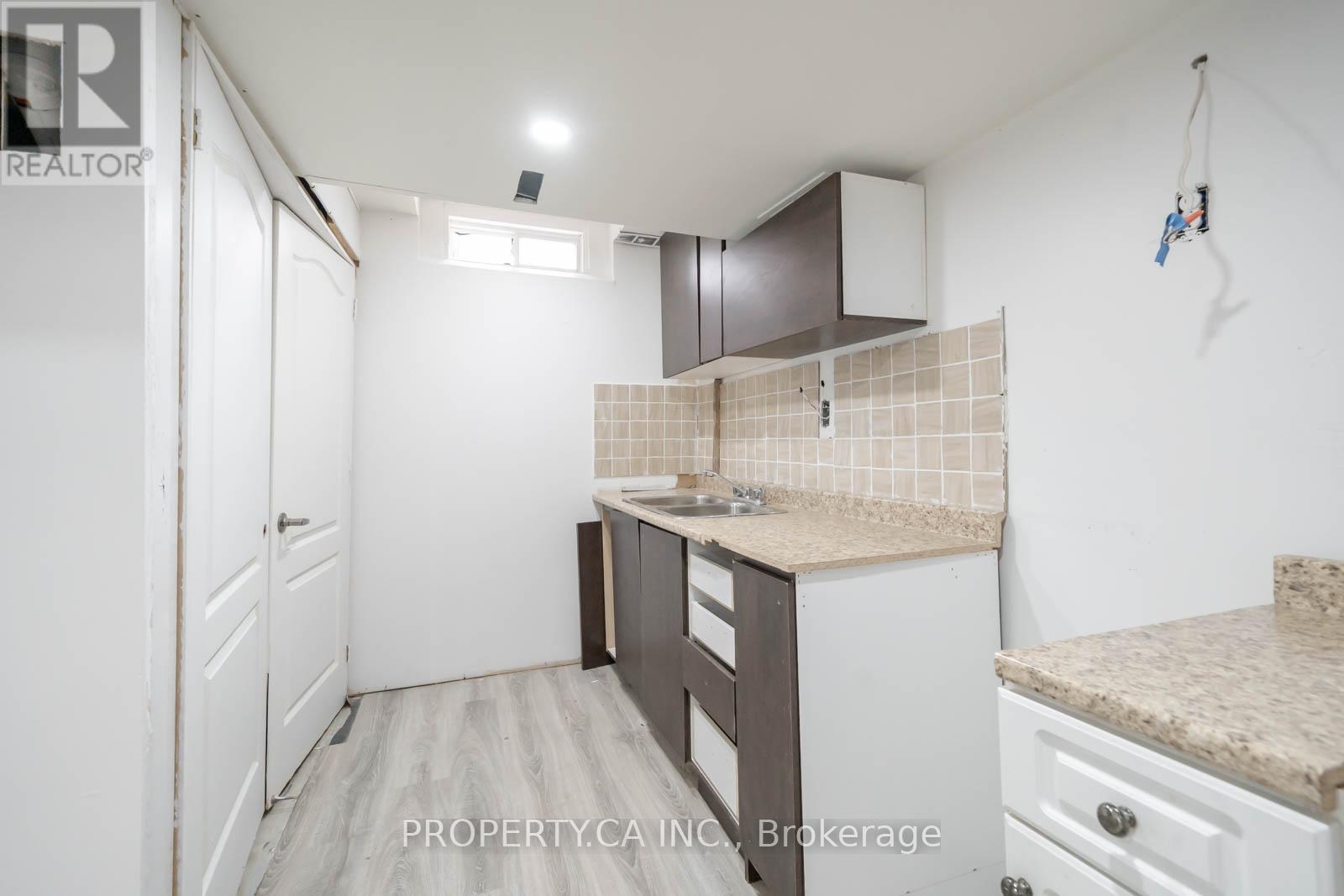 16 Fidelity Avenue, Brampton, Ontario  L7A 2S6 - Photo 28 - W12350276
