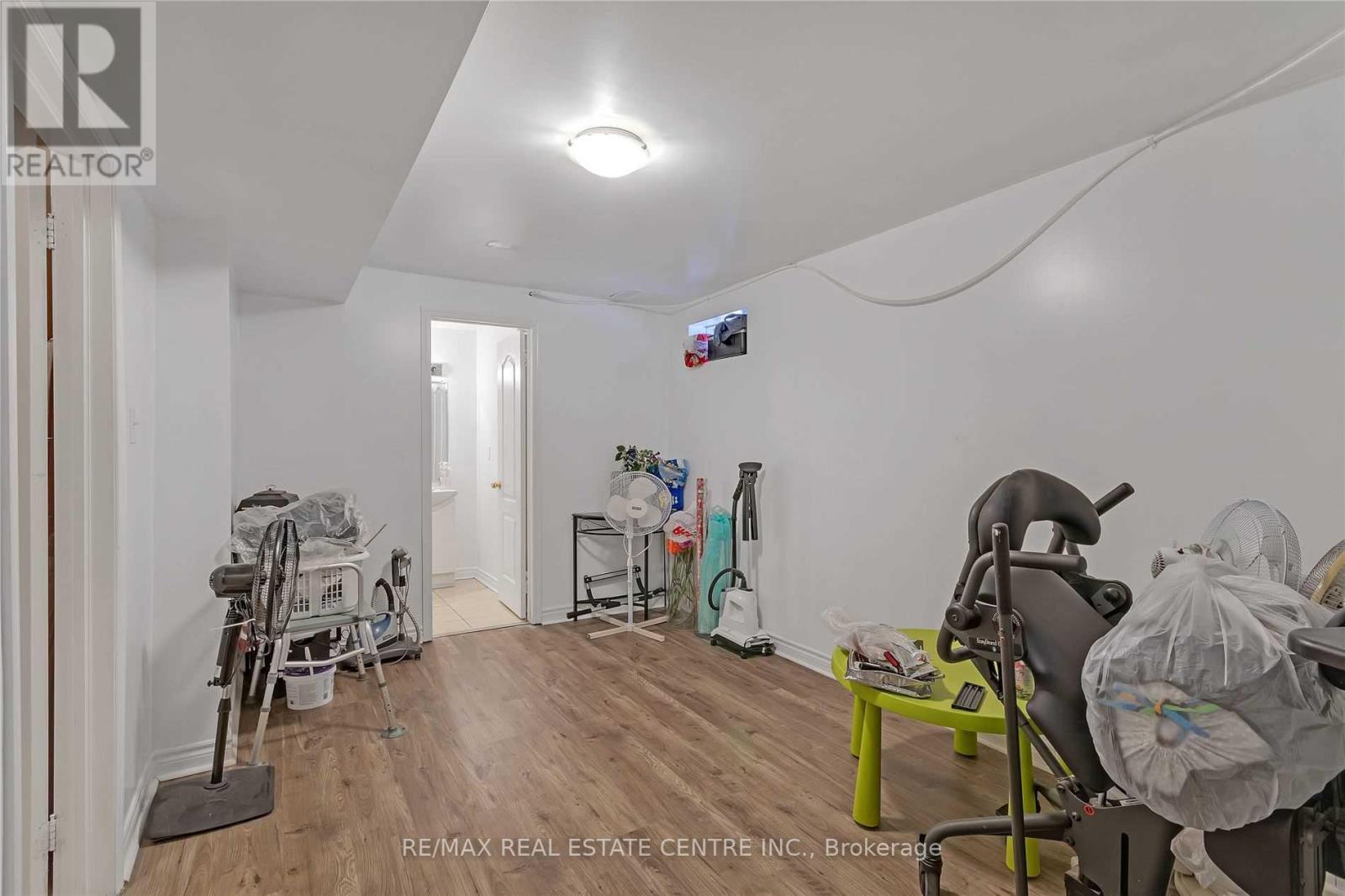 21 Sprucelands Avenue, Brampton, Ontario  L6R 1M5 - Photo 40 - W12350330
