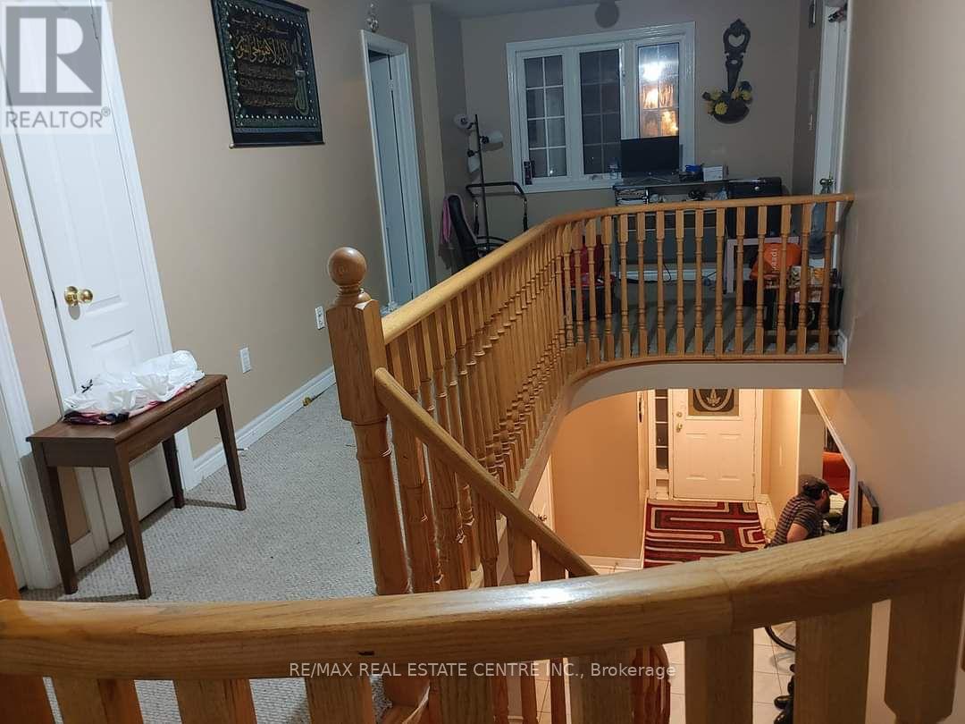 21 Sprucelands Avenue, Brampton, Ontario  L6R 1M5 - Photo 44 - W12350330