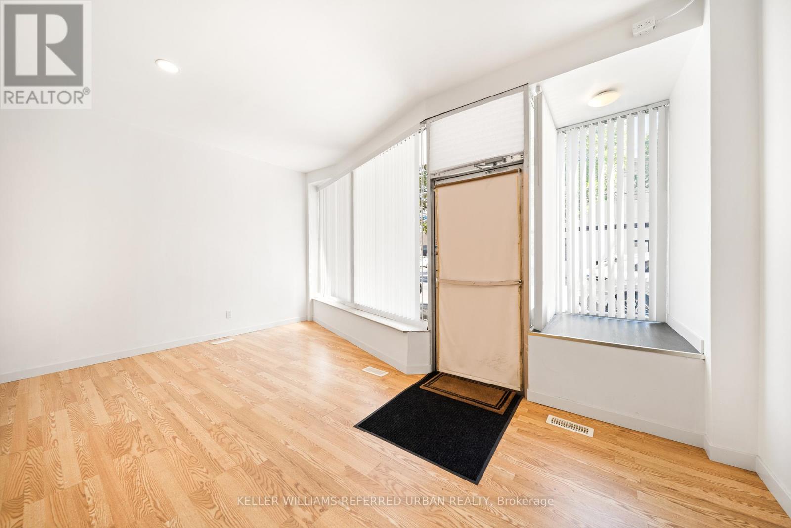 Property at 1078 DOVERCOURT ROAD image 3