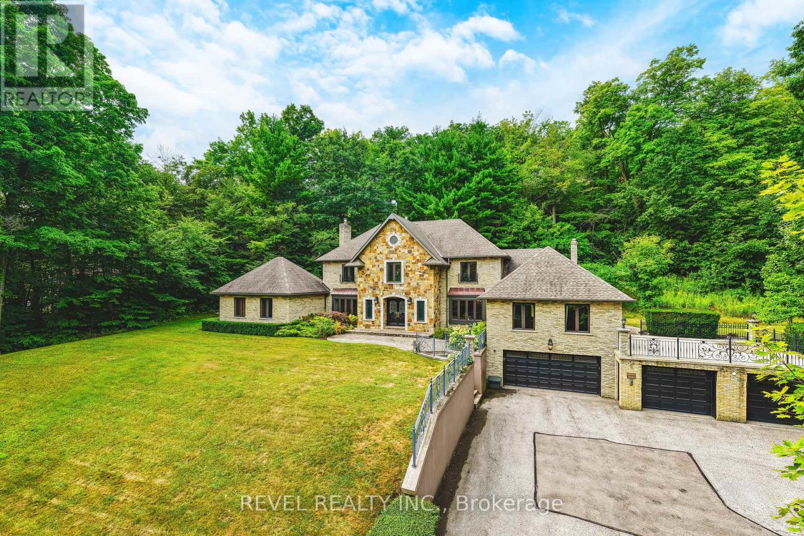 7644 Old Tremaine Road, Milton, Ontario  L9T 2Y1 - Photo 3 - W12350368