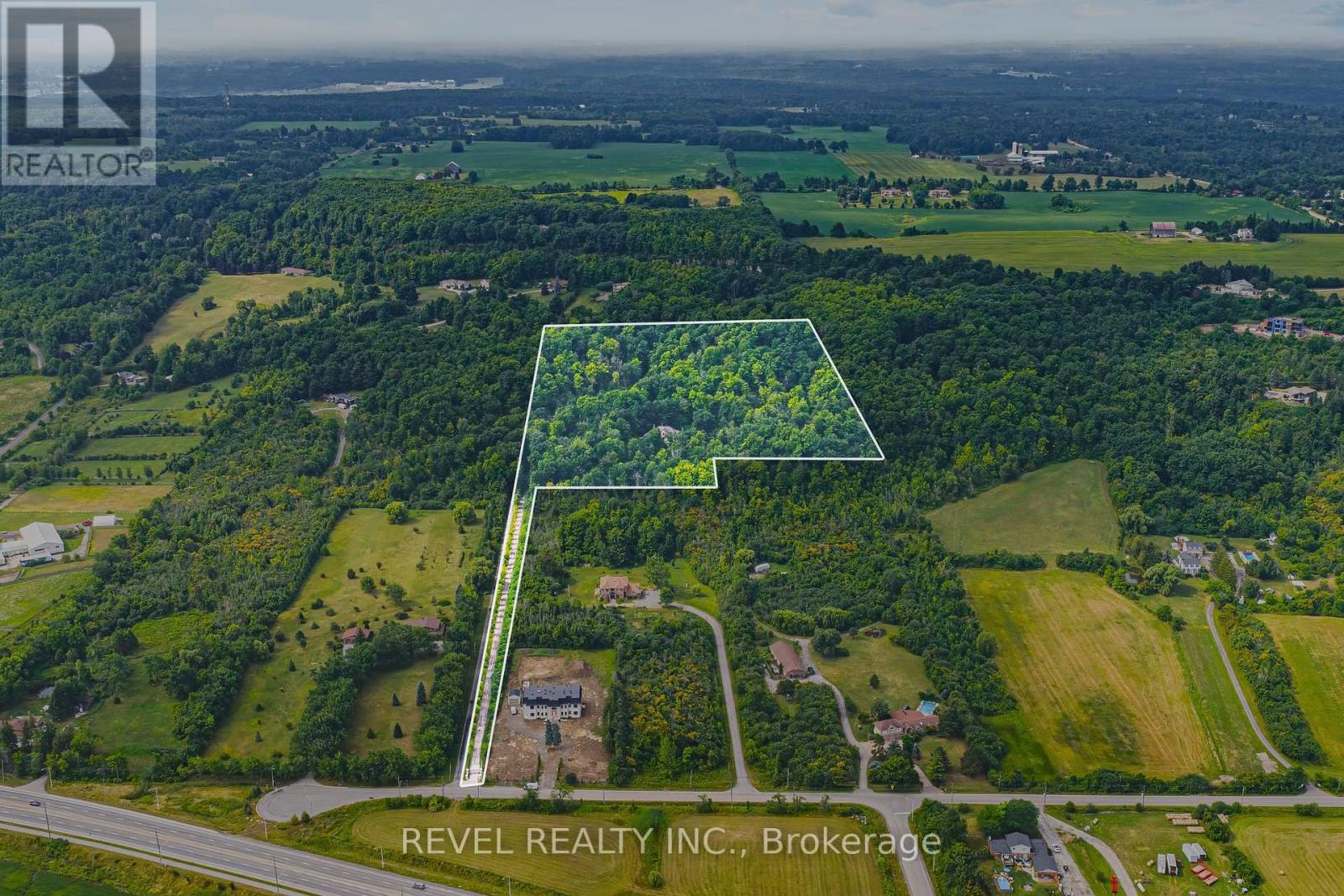 7644 Old Tremaine Road, Milton, Ontario  L9T 2Y1 - Photo 4 - W12350368