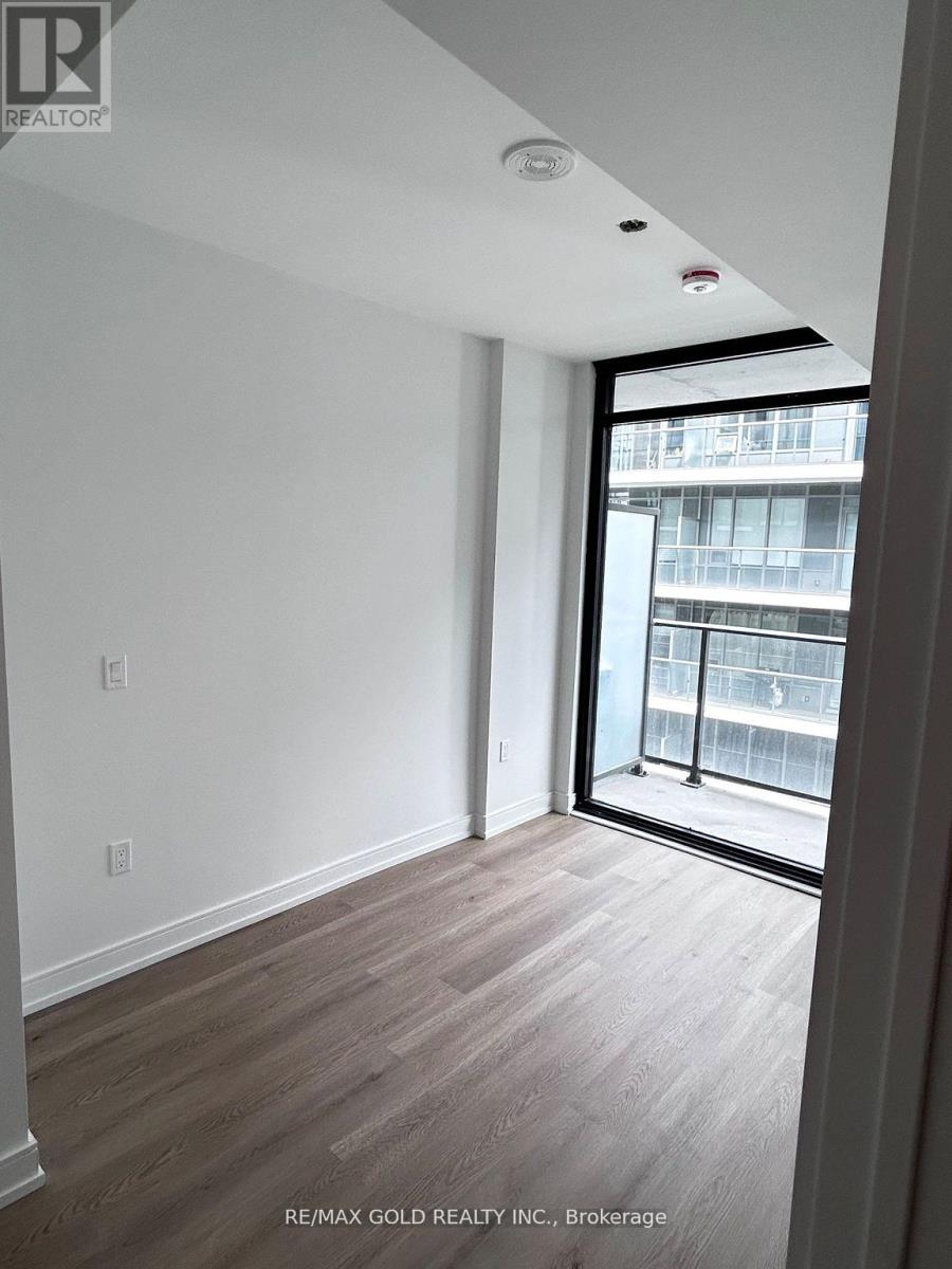 1312 - 1 Jarvis Street, Hamilton, Ontario  L8R 0A8 - Photo 14 - X12350256