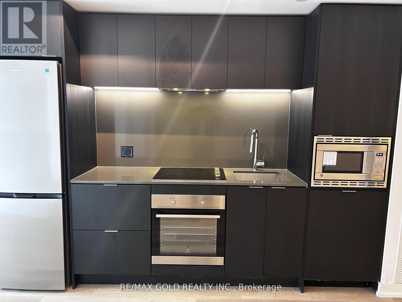 1312 - 1 Jarvis Street, Hamilton, Ontario  L8R 0A8 - Photo 20 - X12350256
