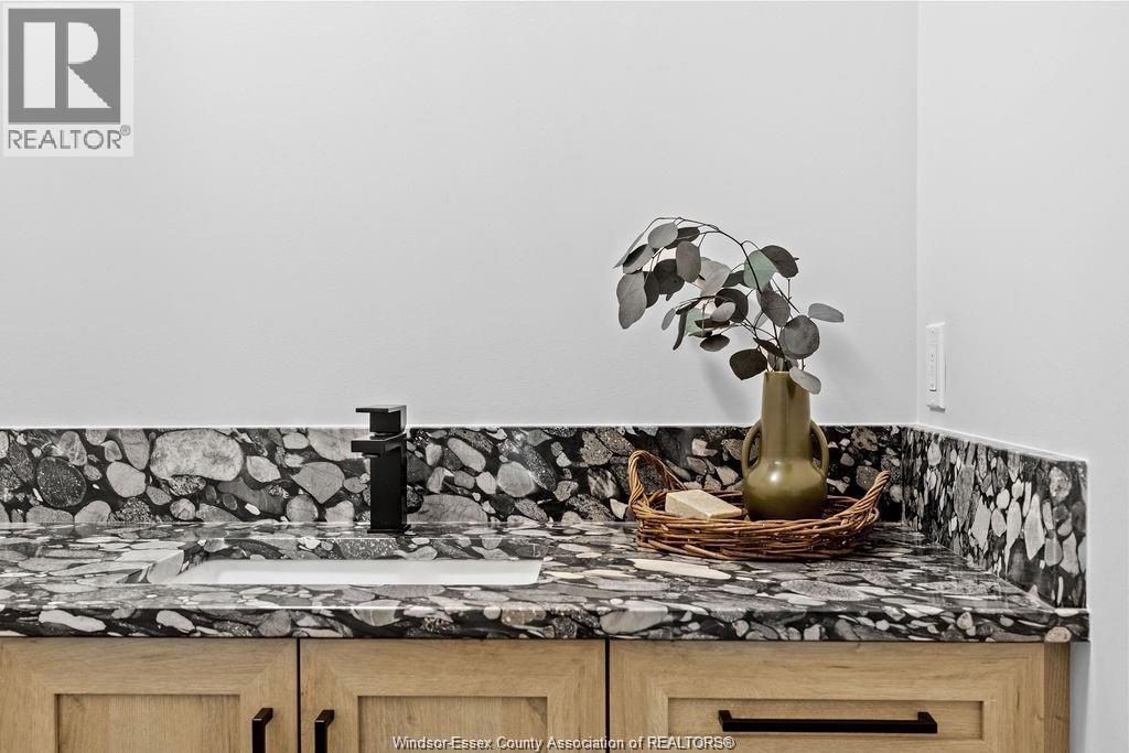 8032 Meo Boulevard, Lasalle, Ontario  N9H 1H3 - Photo 8 - 25020220