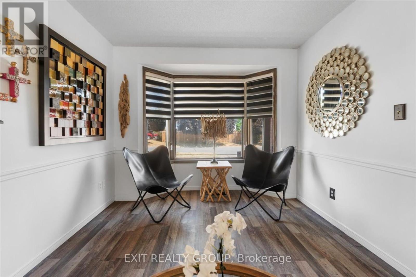 39 Sherwood Crescent, Belleville, Ontario  K8P 5G2 - Photo 7 - X12350550