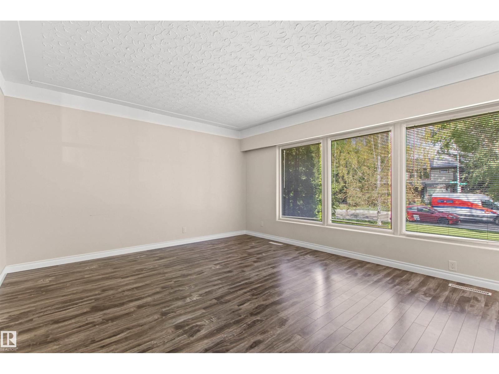 11819 75 Av Nw, Edmonton, Alberta  T6G 0J4 - Photo 5 - E4453314