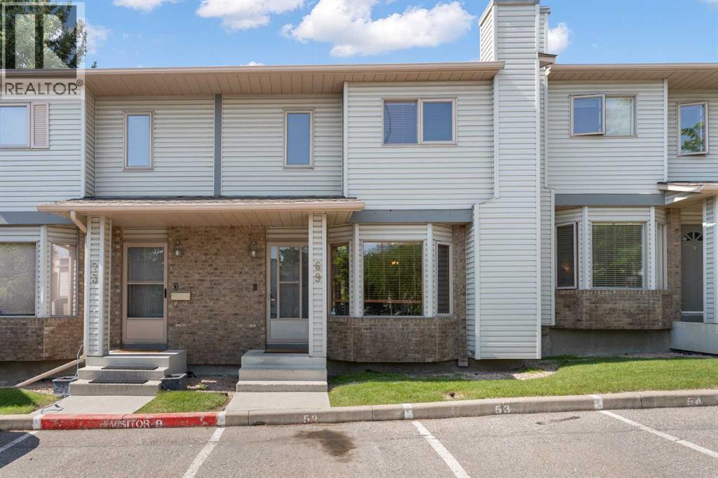 Property at 69 Patina Park SW image 2