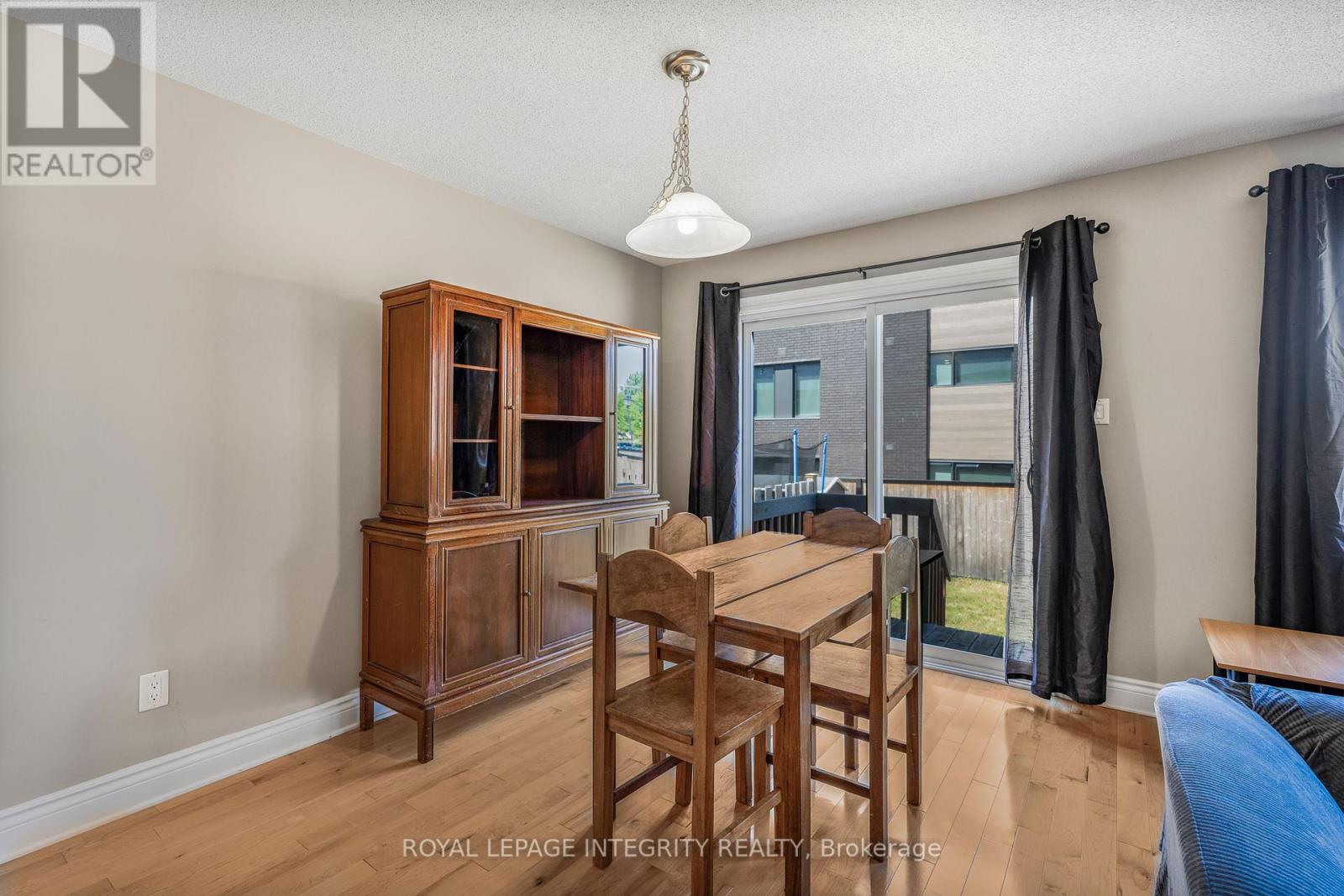 1132 Docteur Corbeil Boulevard, Clarence-Rockland, Ontario  K4K 1P6 - Photo 10 - X12350464