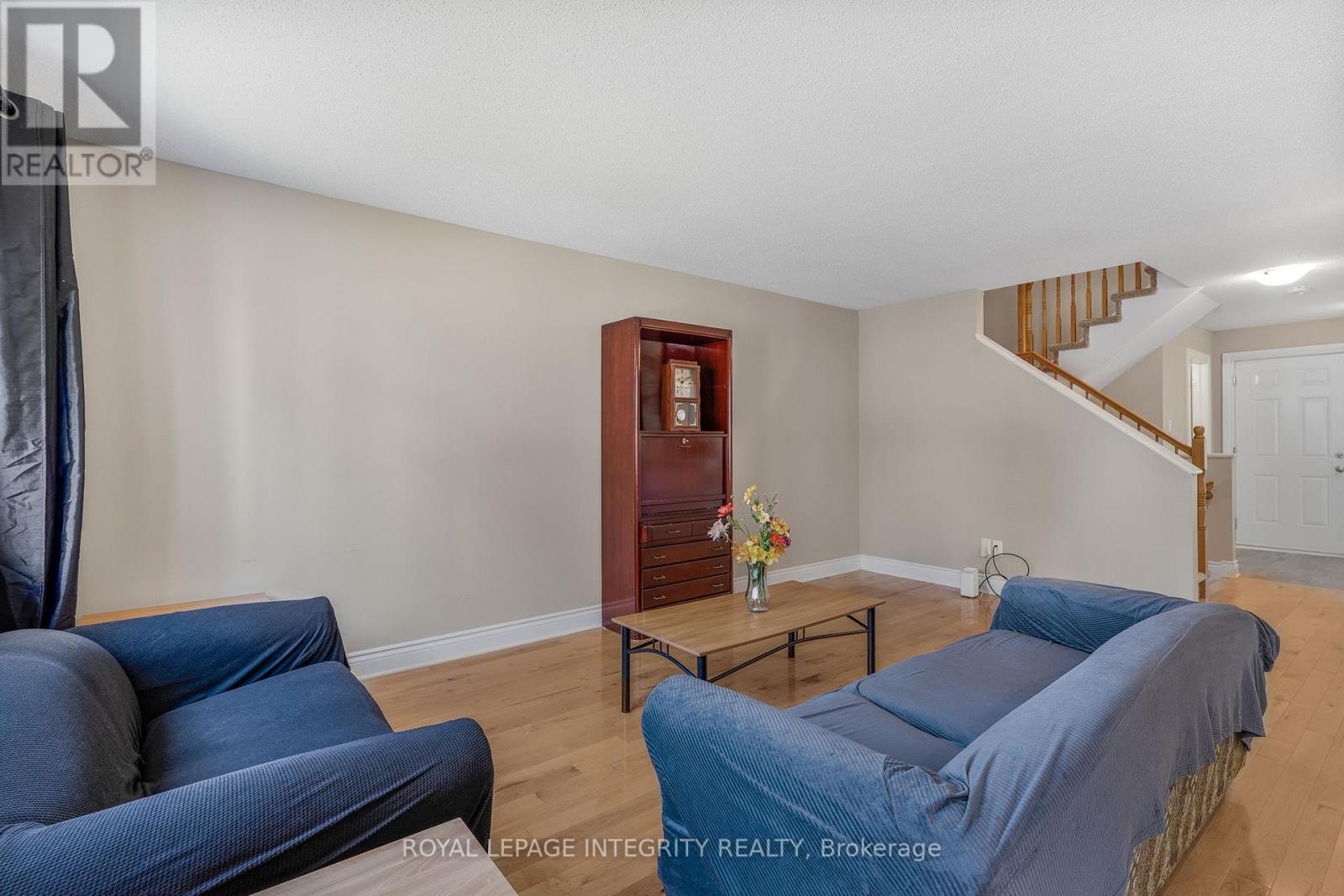 1132 Docteur Corbeil Boulevard, Clarence-Rockland, Ontario  K4K 1P6 - Photo 12 - X12350464