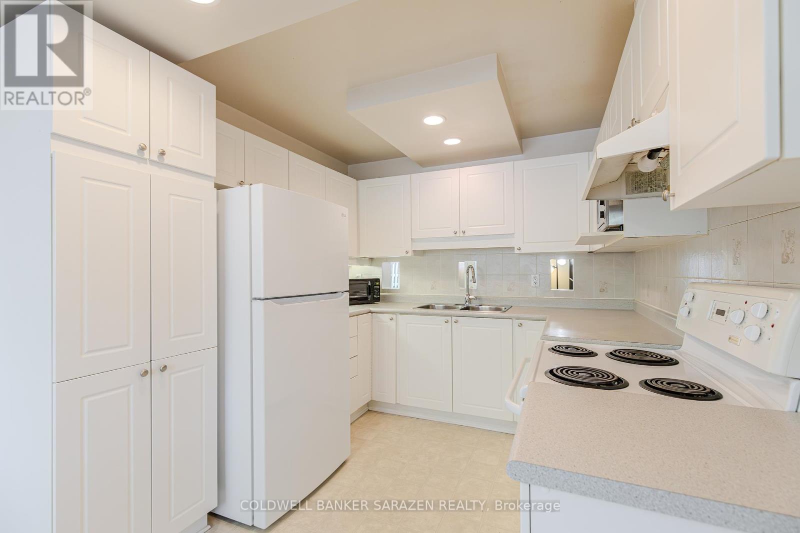 106 Costello Avenue, Ottawa, Ontario  K2H 7C5 - Photo 10 - X12350477