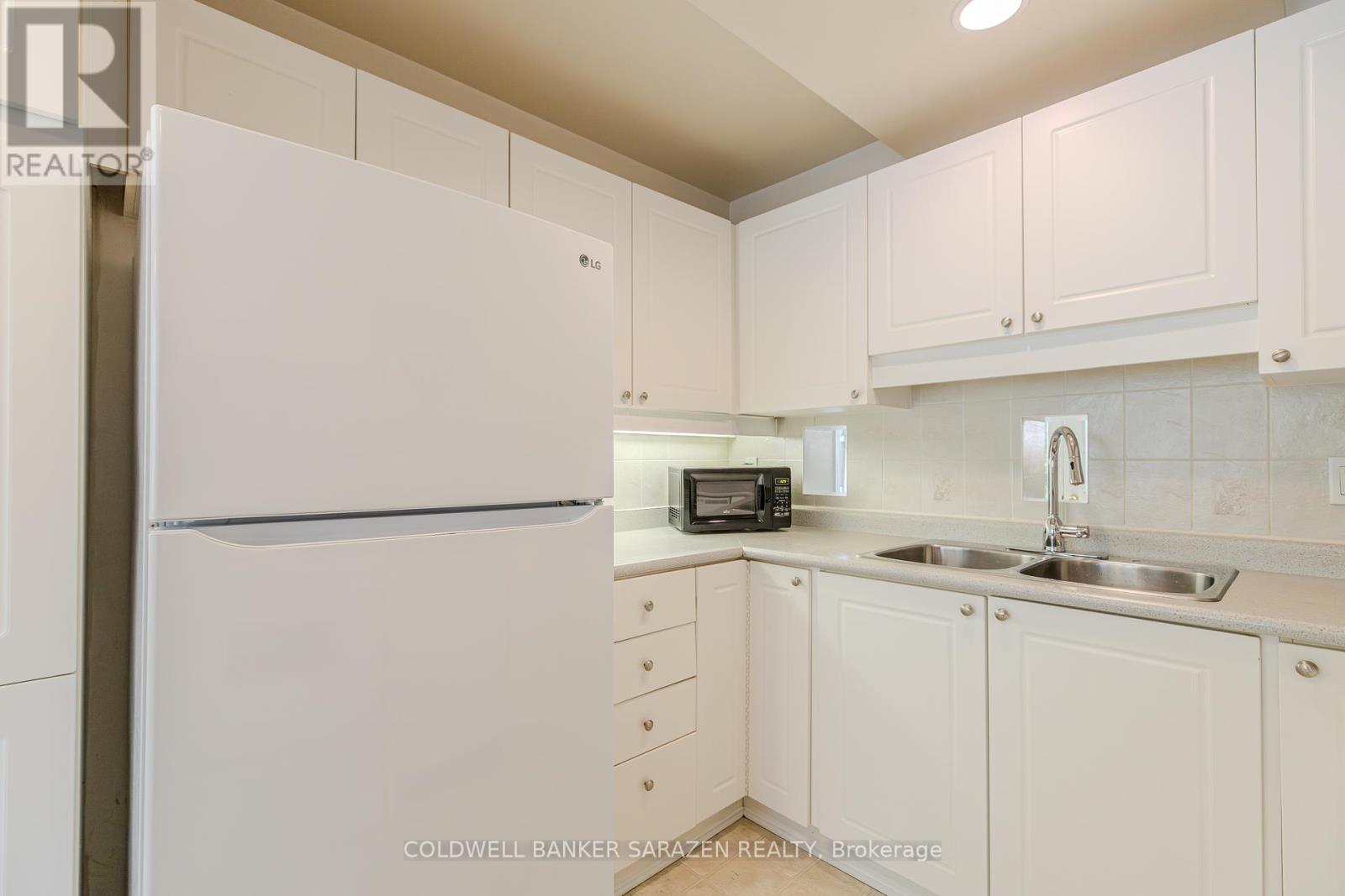 106 Costello Avenue, Ottawa, Ontario  K2H 7C5 - Photo 13 - X12350477