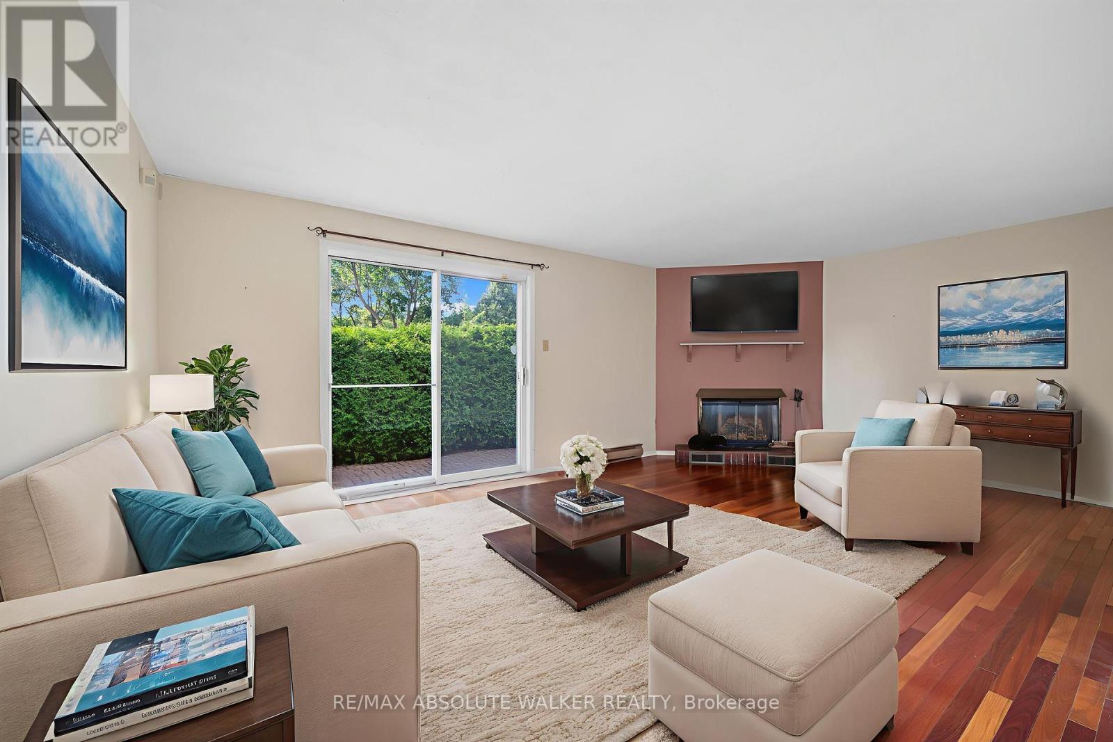1439 Metz Crescent, Ottawa, Ontario  K1K 3Z9 - Photo 11 - X12350511