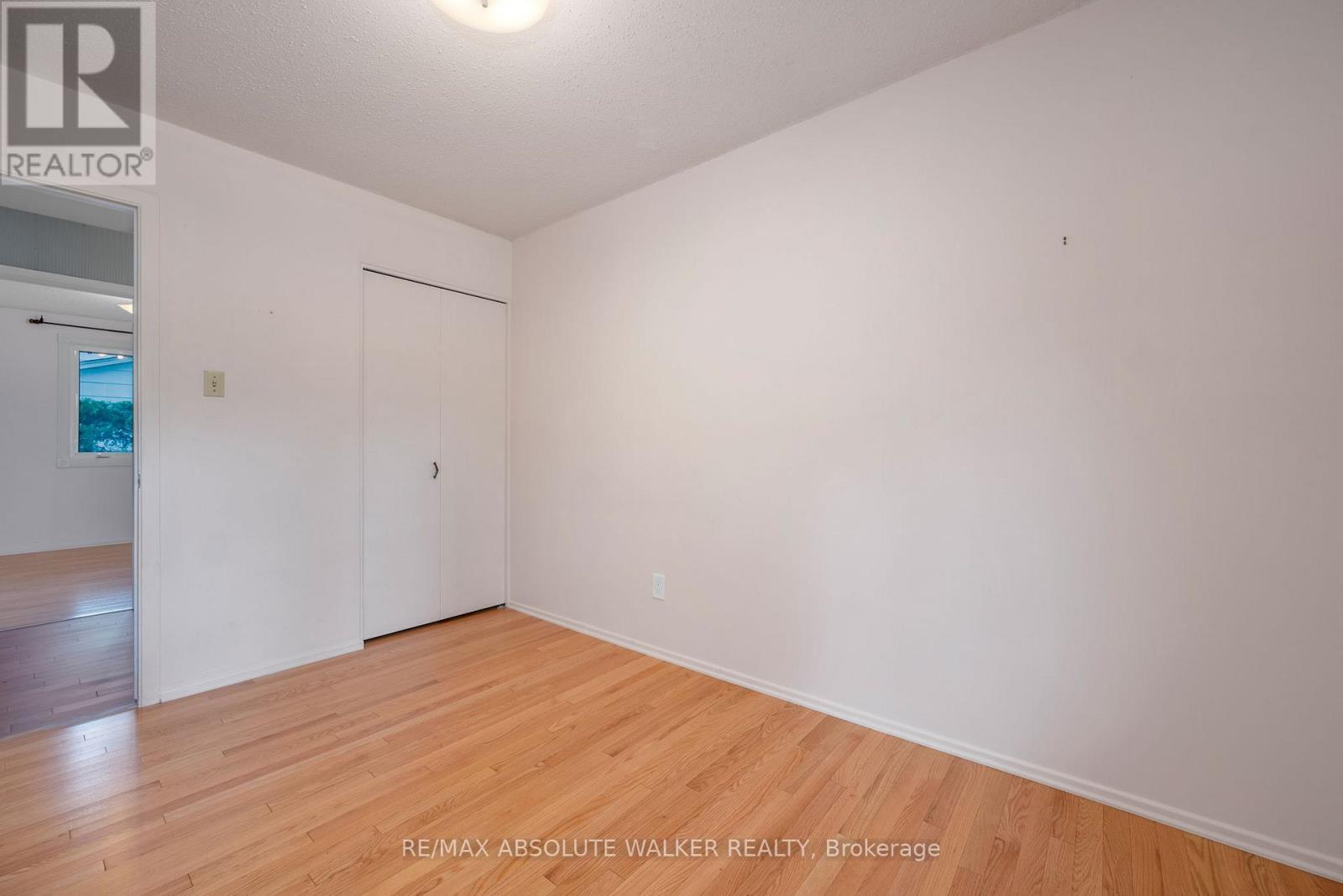 1439 Metz Crescent, Ottawa, Ontario  K1K 3Z9 - Photo 31 - X12350511
