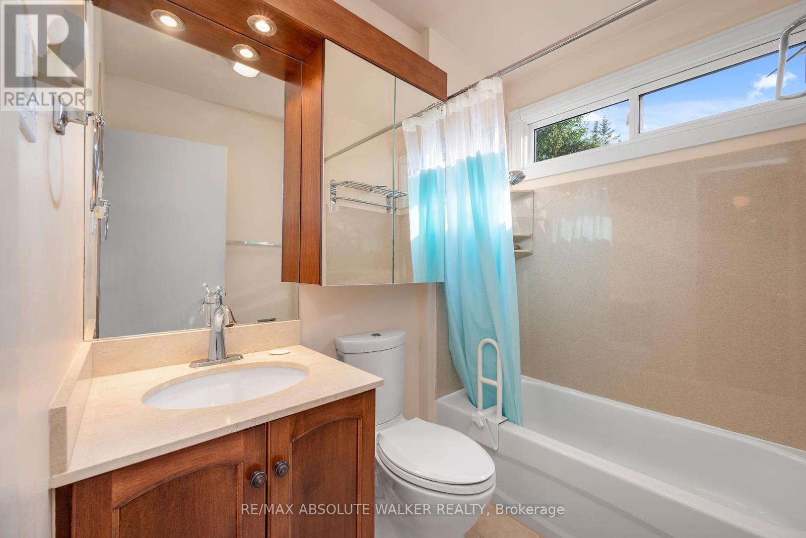 1439 Metz Crescent, Ottawa, Ontario  K1K 3Z9 - Photo 32 - X12350511