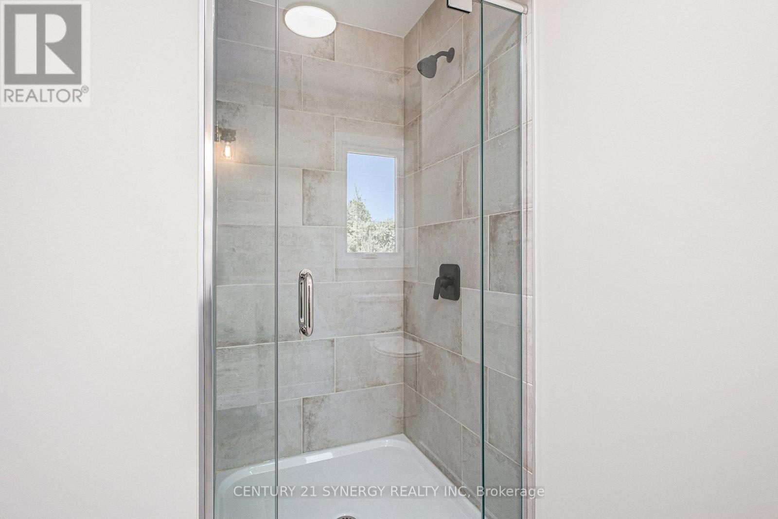 16998 Chevrier Street, North Stormont, Ontario  K0C 1V0 - Photo 23 - X12350565