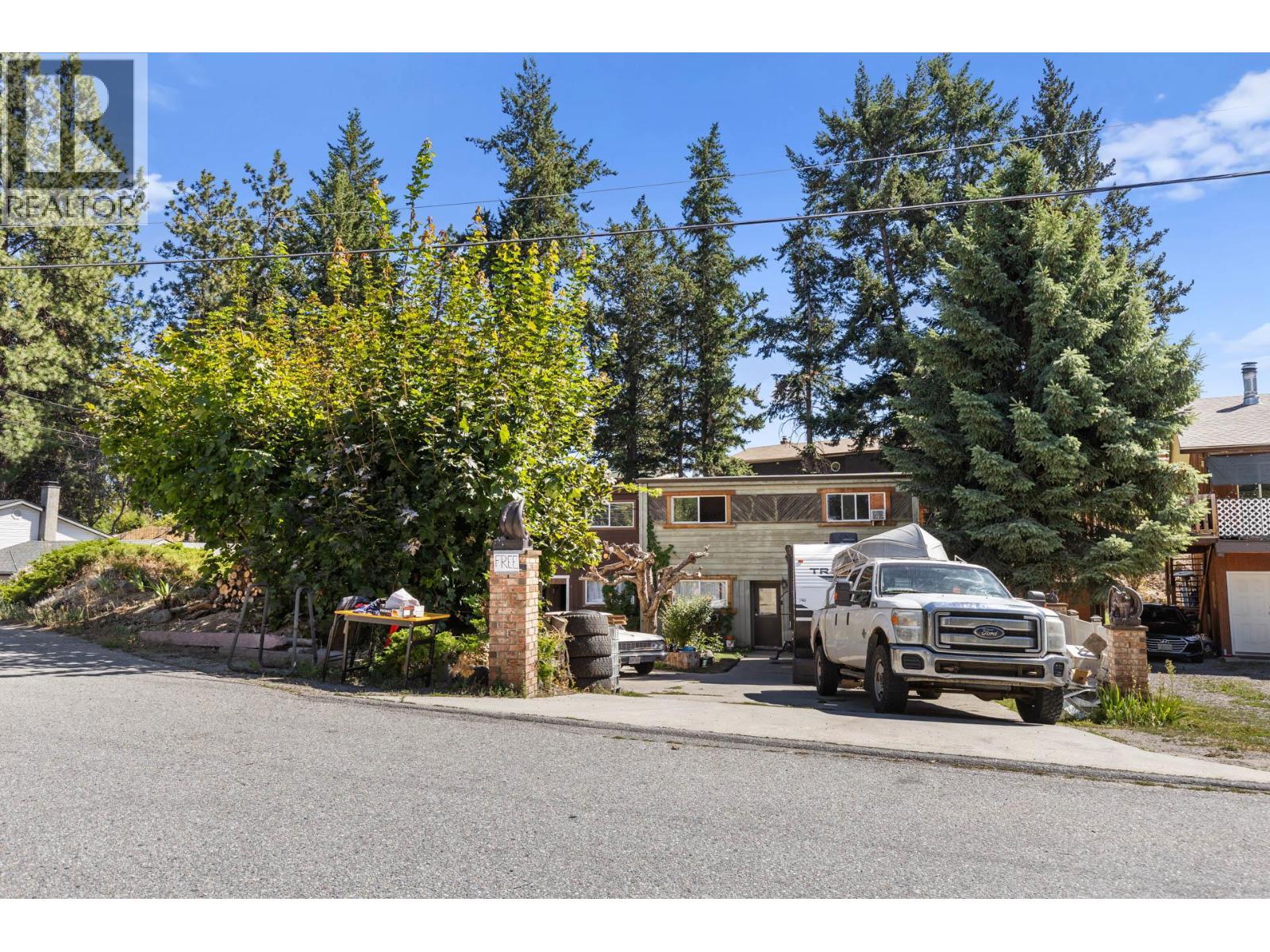 3376/3378 Mcmillan Road, West Kelowna, British Columbia  V4T 1H1 - Photo 2 - 10359553
