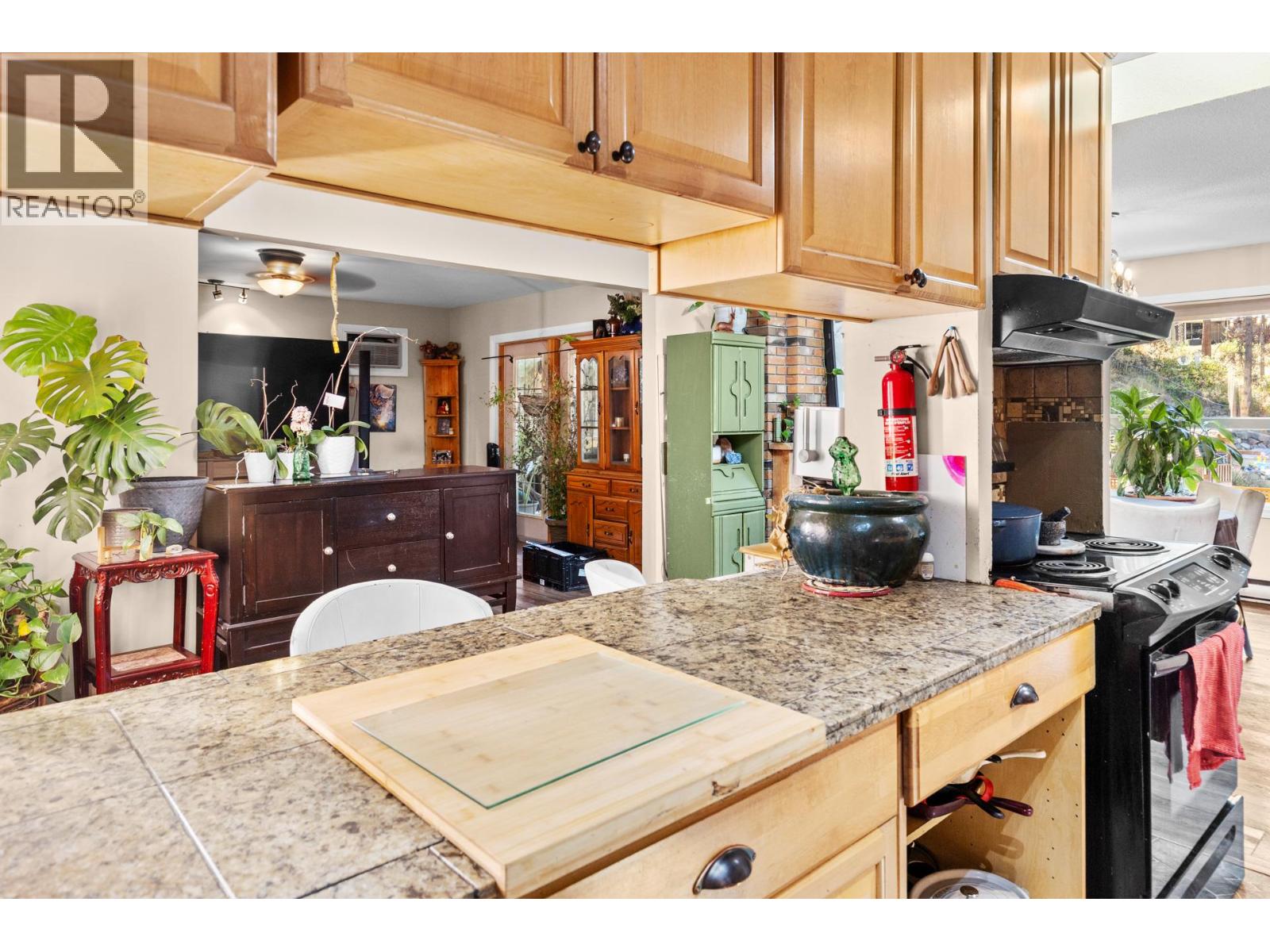 3376/3378 Mcmillan Road, West Kelowna, British Columbia  V4T 1H1 - Photo 5 - 10359553