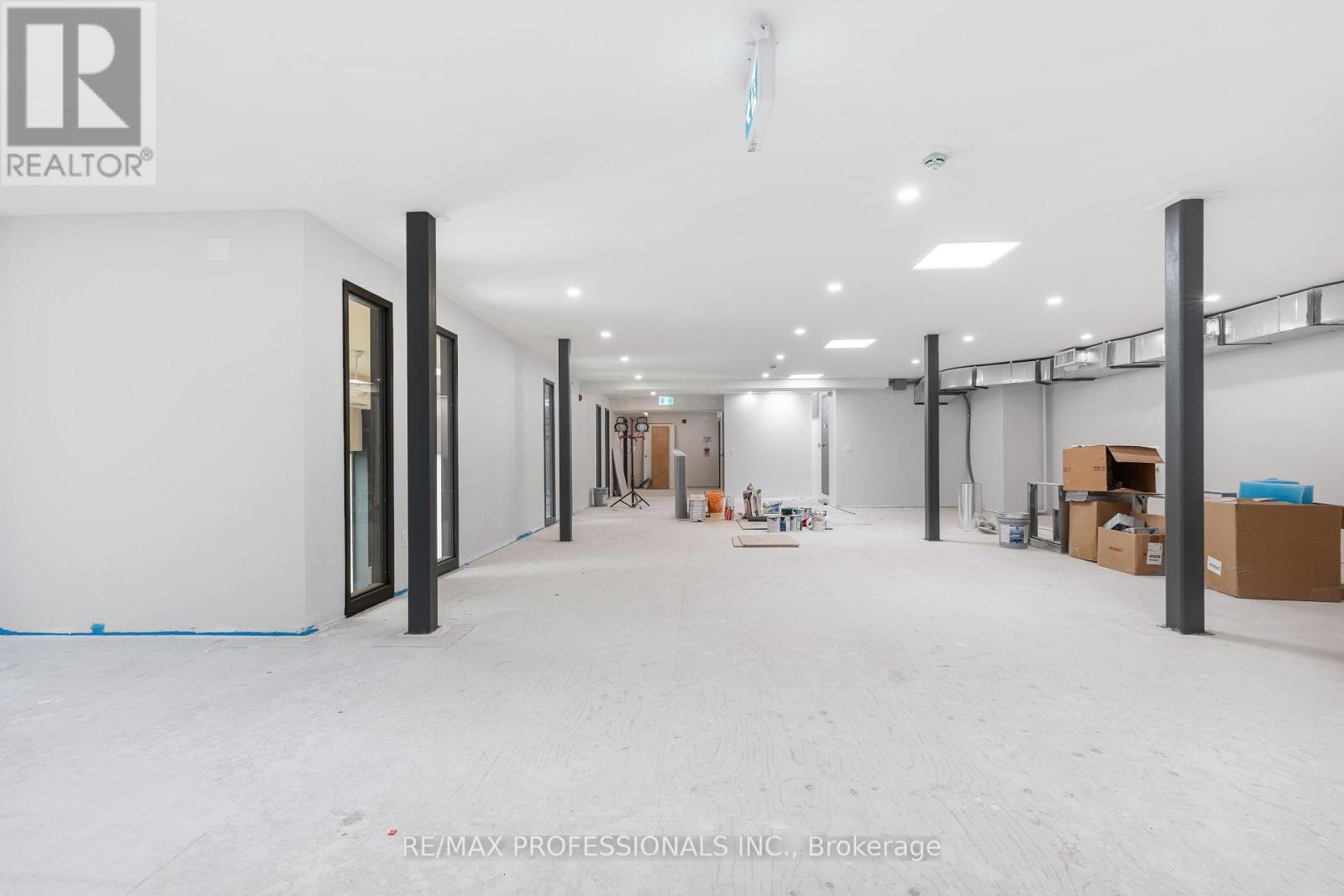 2nd Floor - 430 Browns Line, Toronto, Ontario  M8W 3T9 - Photo 12 - W12350433