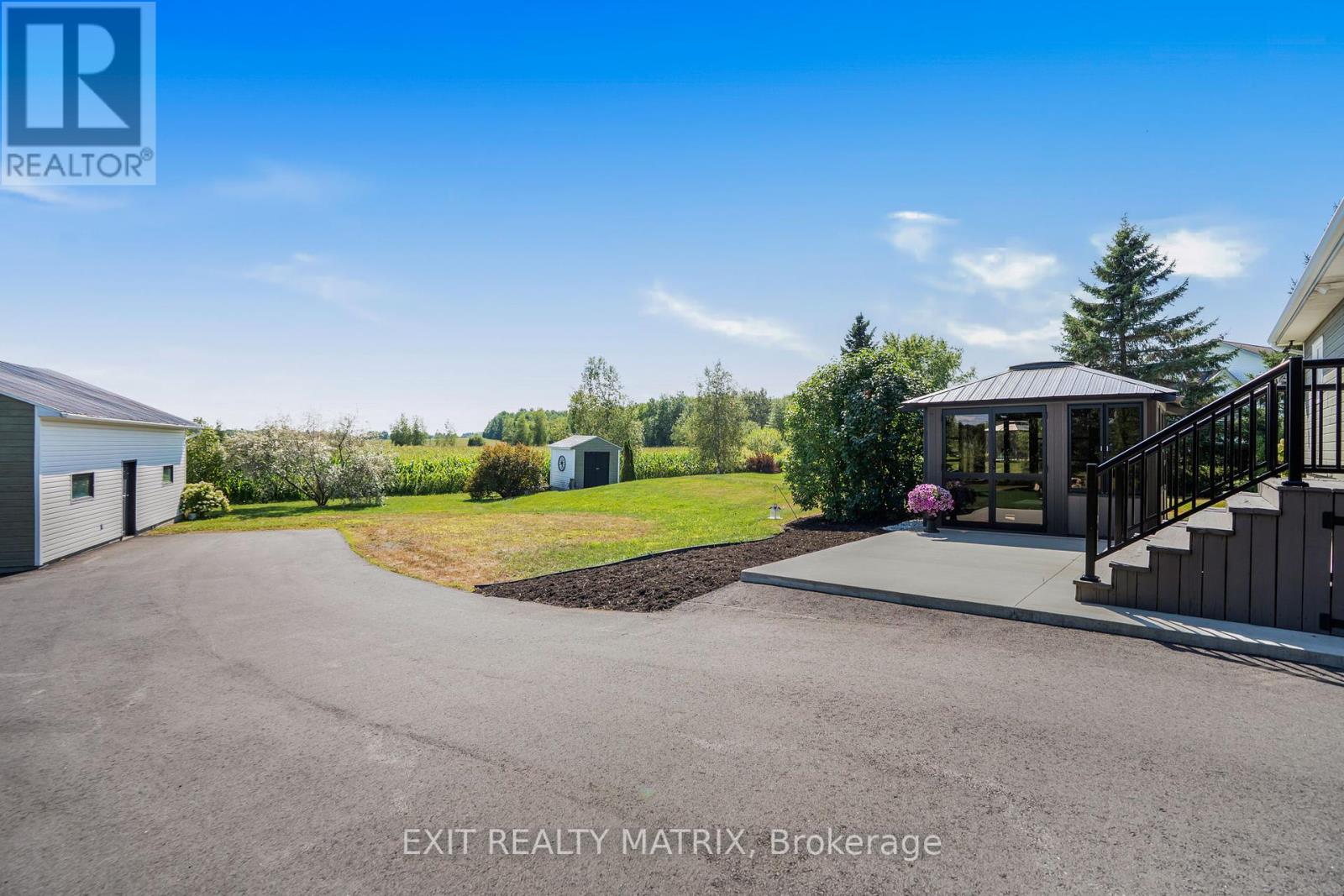 1526 Sandy Hill Road, Champlain, Ontario  K6A 2R2 - Photo 25 - X12350552