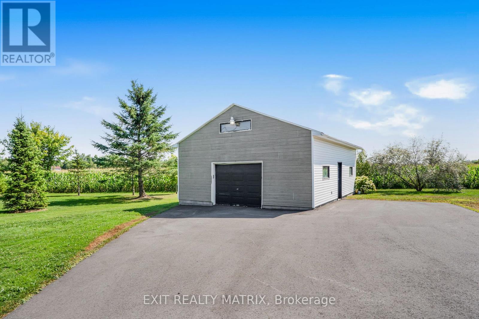1526 Sandy Hill Road, Champlain, Ontario  K6A 2R2 - Photo 26 - X12350552