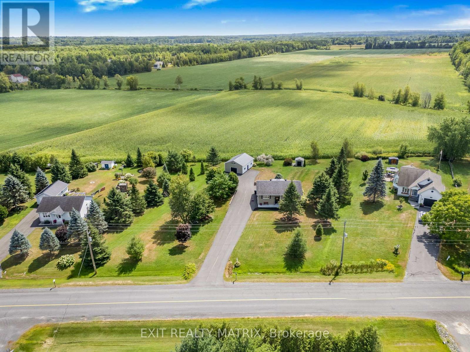 1526 Sandy Hill Road, Champlain, Ontario  K6A 2R2 - Photo 31 - X12350552
