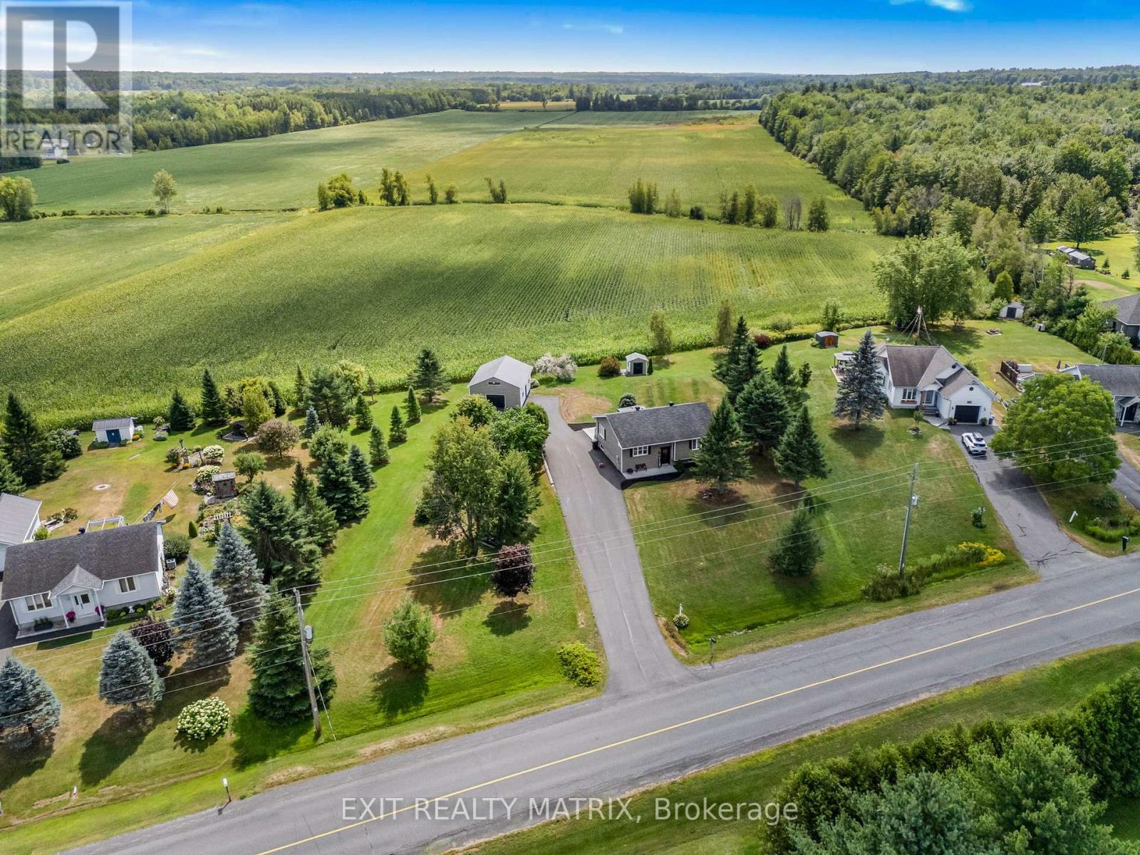 1526 Sandy Hill Road, Champlain, Ontario  K6A 2R2 - Photo 32 - X12350552