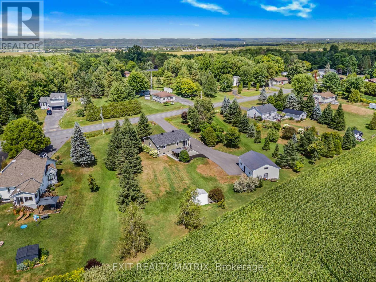 1526 Sandy Hill Road, Champlain, Ontario  K6A 2R2 - Photo 34 - X12350552