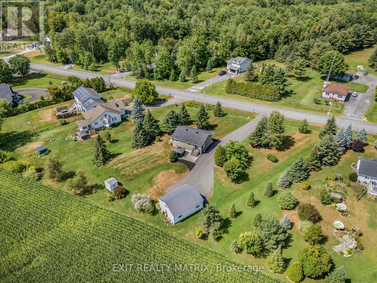 1526 Sandy Hill Road, Champlain, Ontario  K6A 2R2 - Photo 35 - X12350552