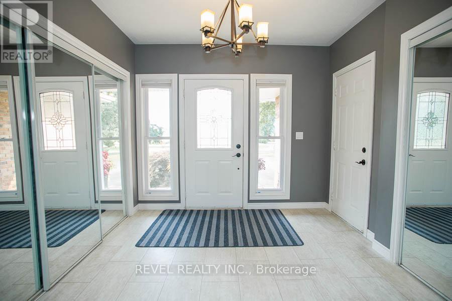 1449 Windham Road 12, Norfolk, Ontario  N3Y 4K3 - Photo 4 - X12350445