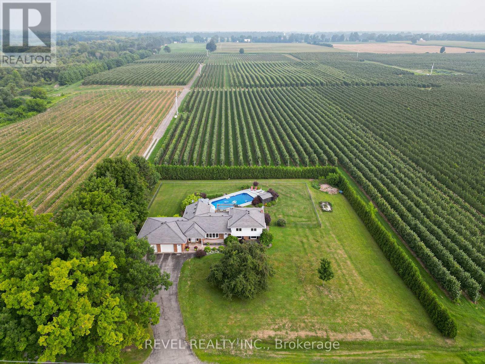 1449 Windham Road 12, Norfolk, Ontario  N3Y 4K3 - Photo 47 - X12350445