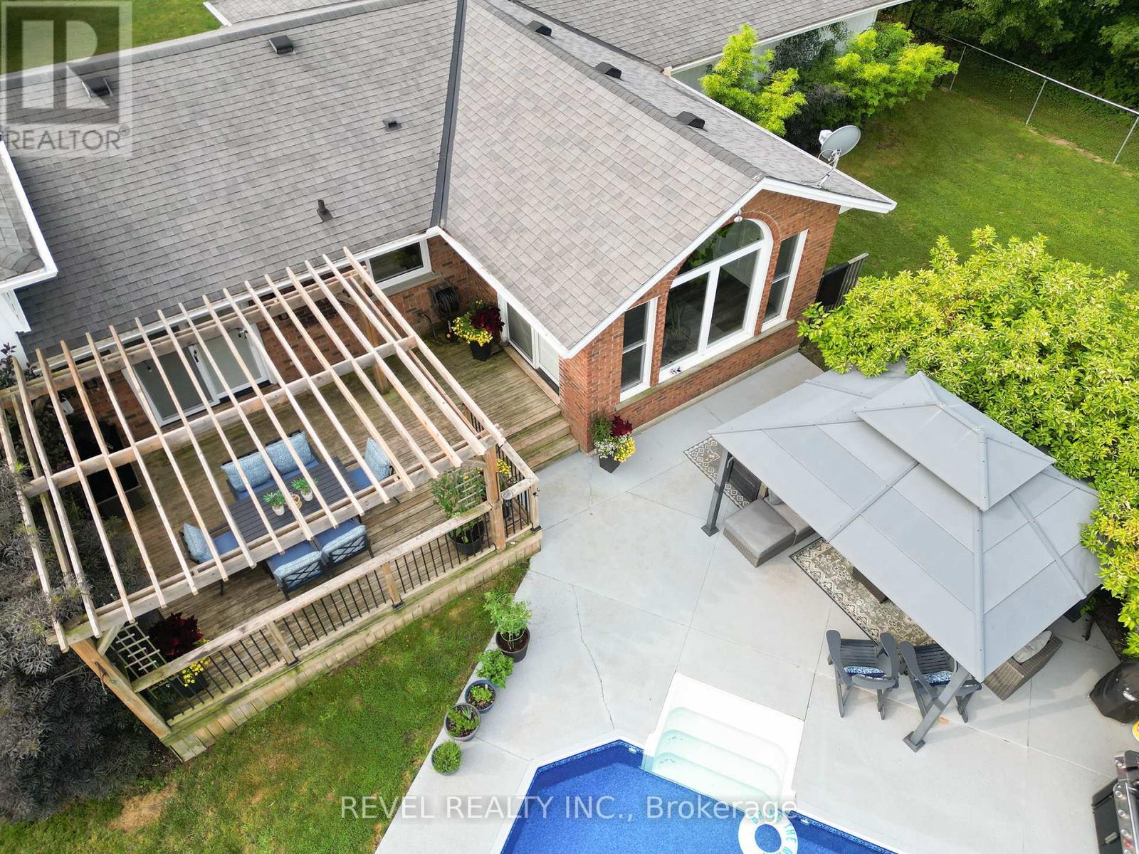 1449 Windham Road 12, Norfolk, Ontario  N3Y 4K3 - Photo 48 - X12350445
