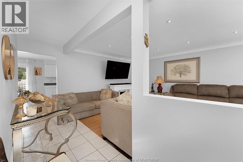 Property at 2480 EVERTS image 4