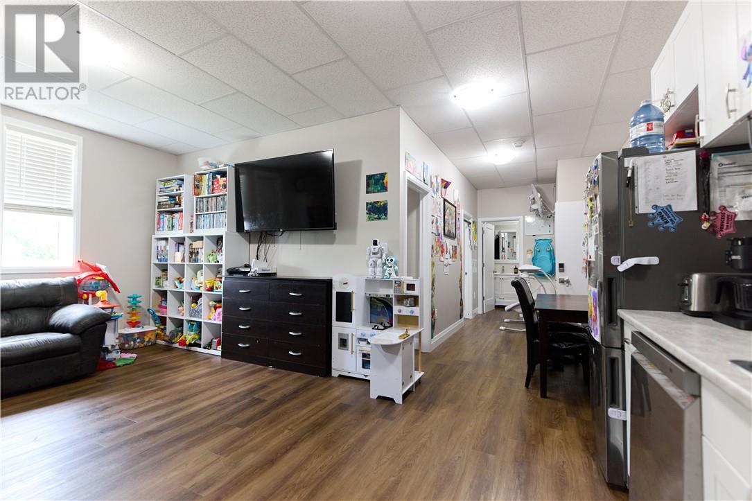 4868 Highway 69 N, Sudbury, Ontario  P3P 1B9 - Photo 6 - 2124194