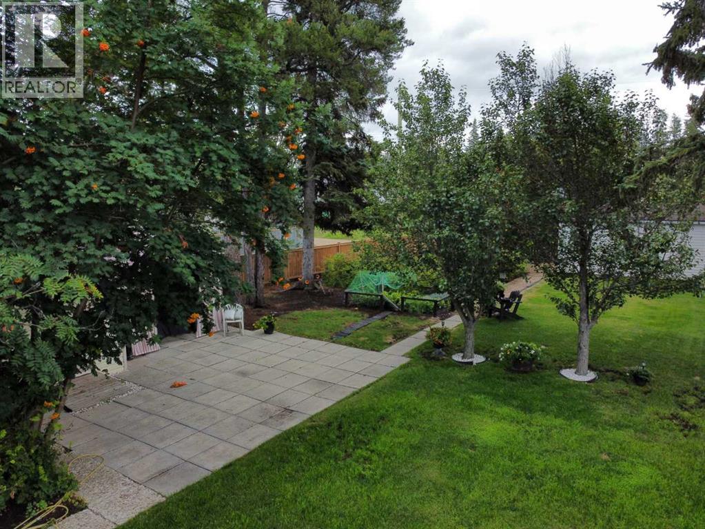 11 Virginia Avenue, Whitecourt, Alberta  T7S 1H2 - Photo 44 - A2247958